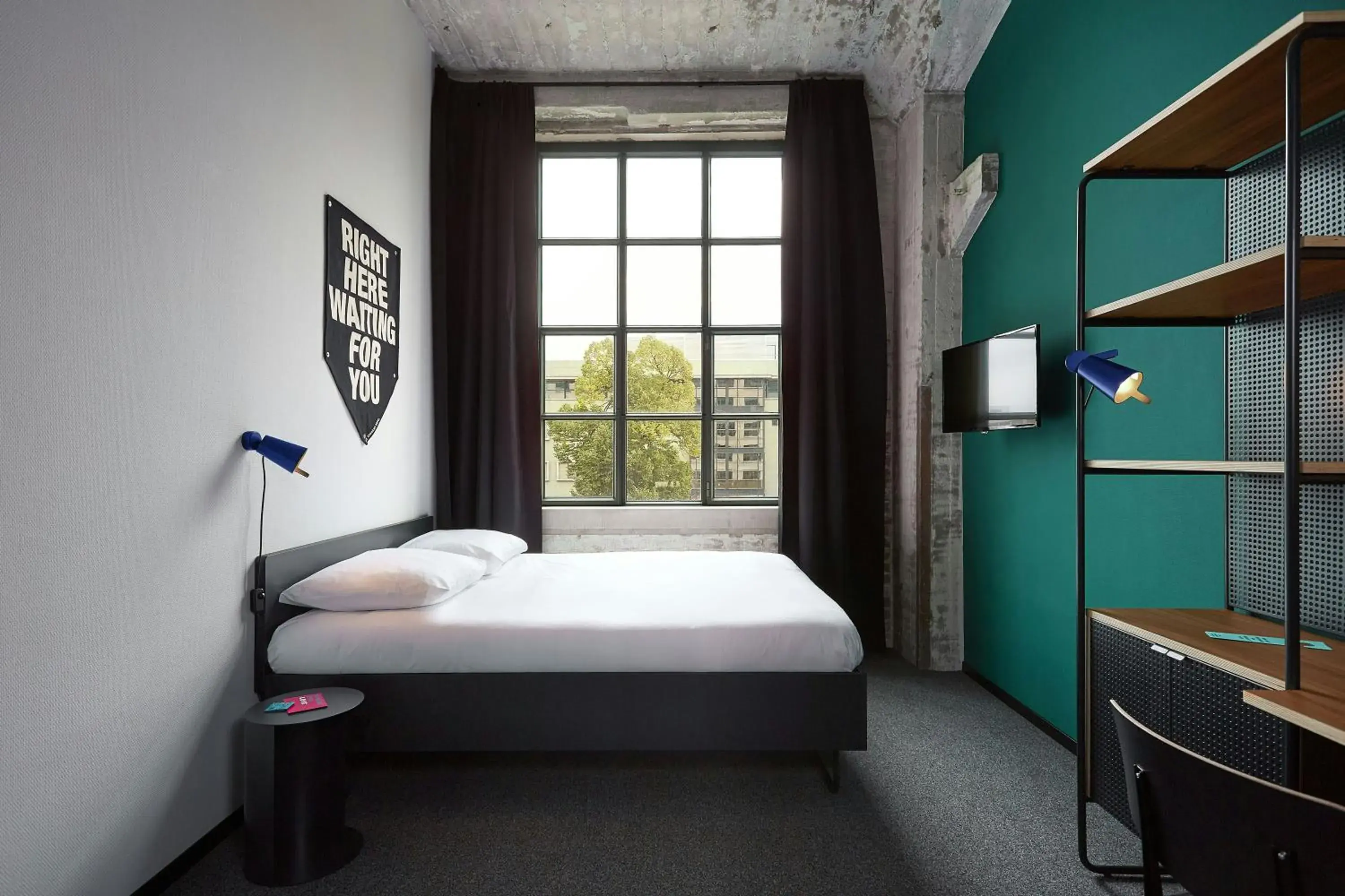 Photo of the whole room, Bed in The Social Hub Maastricht Photo of the whole room, Bed in The Social Hub Maastricht