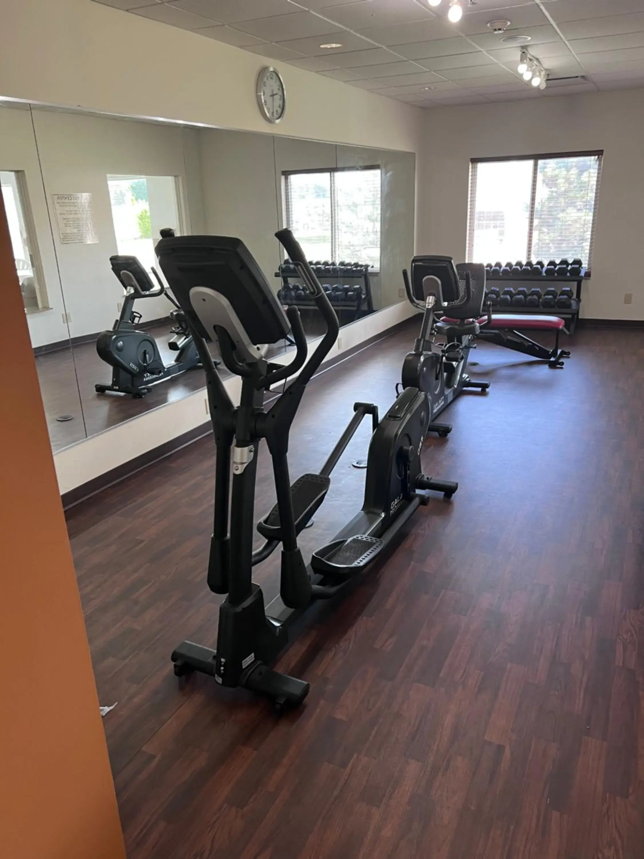 Fitness centre/facilities in Comfort Suites near Indianapolis Airport Fitness centre/facilities in Comfort Suites near Indianapolis Airport