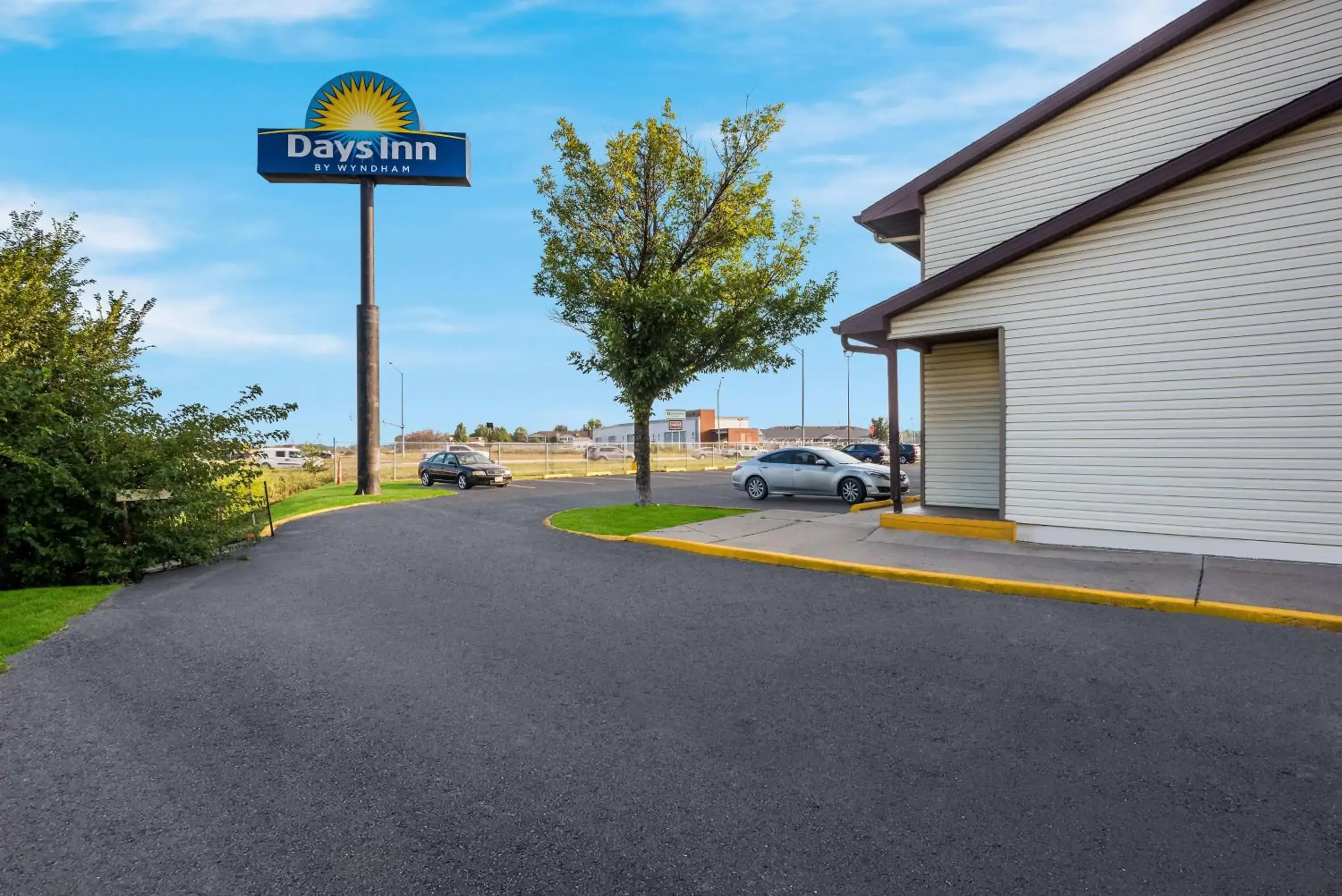 Property building in Days Inn by Wyndham Ankeny - Des Moines Property building in Days Inn by Wyndham Ankeny - Des Moines