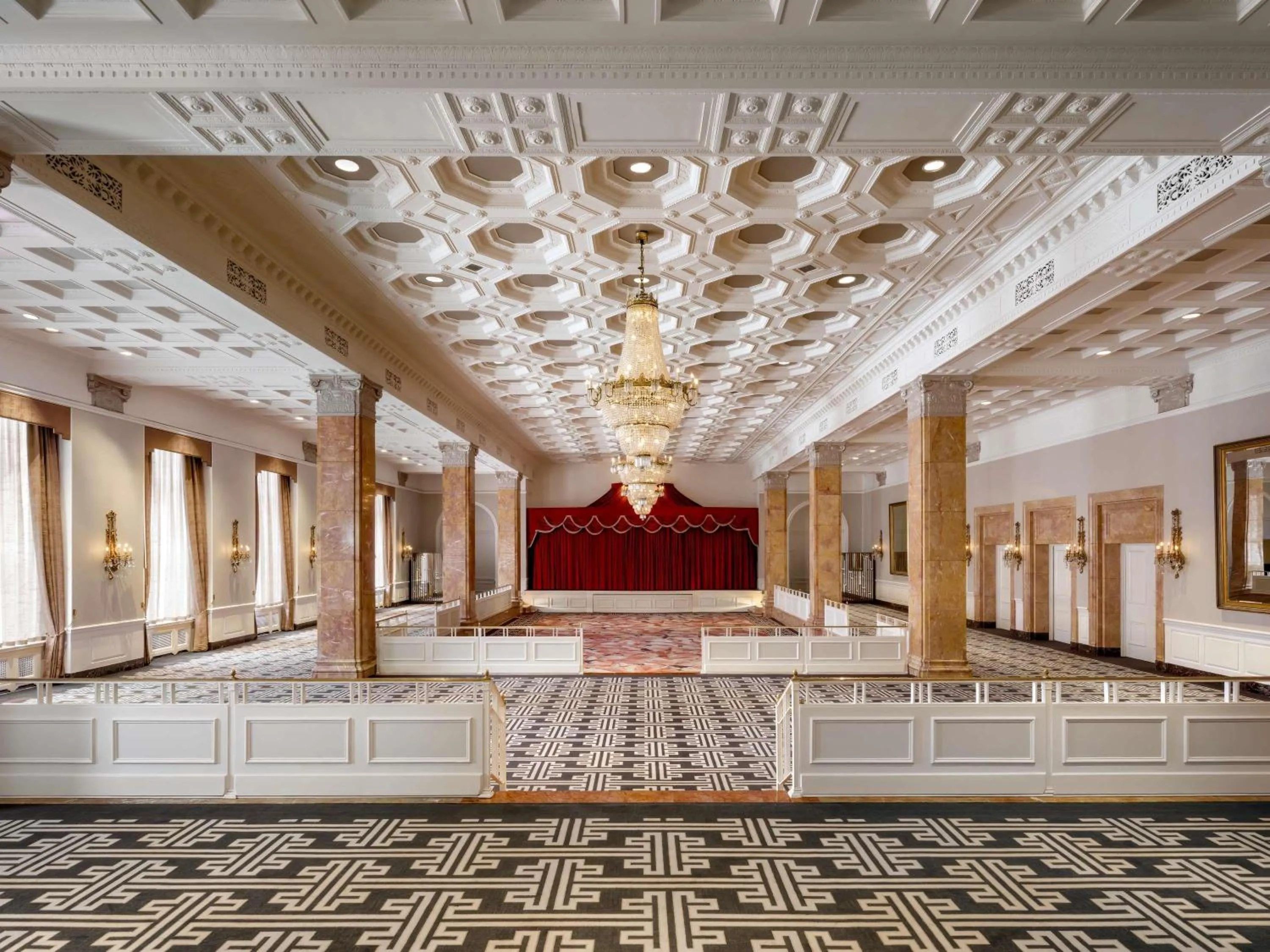 Meeting/conference room in Fairmont Royal York Hotel