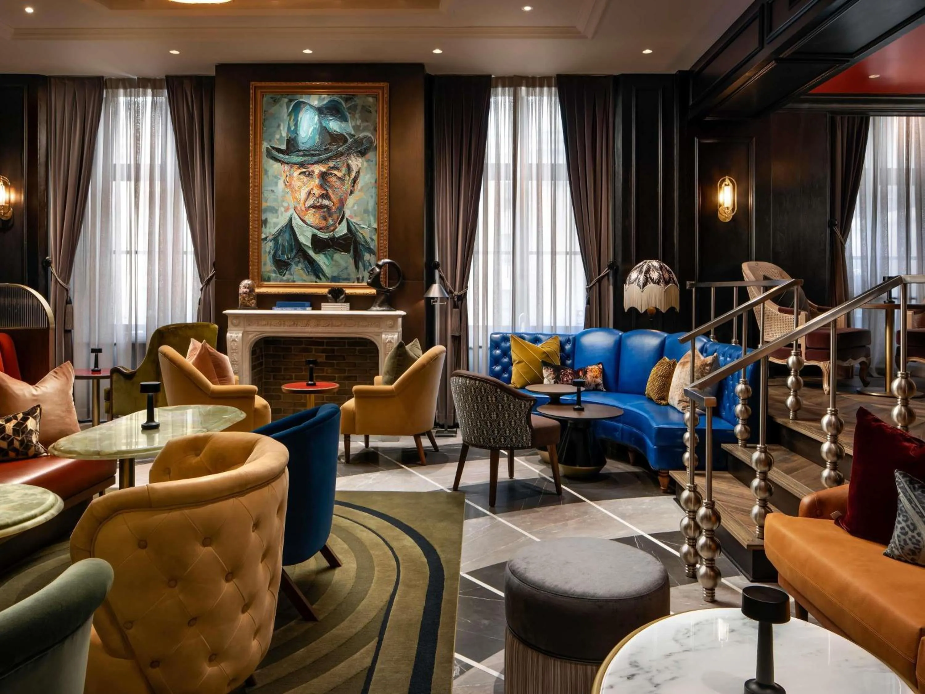 Lounge or bar in Fairmont Royal York Hotel