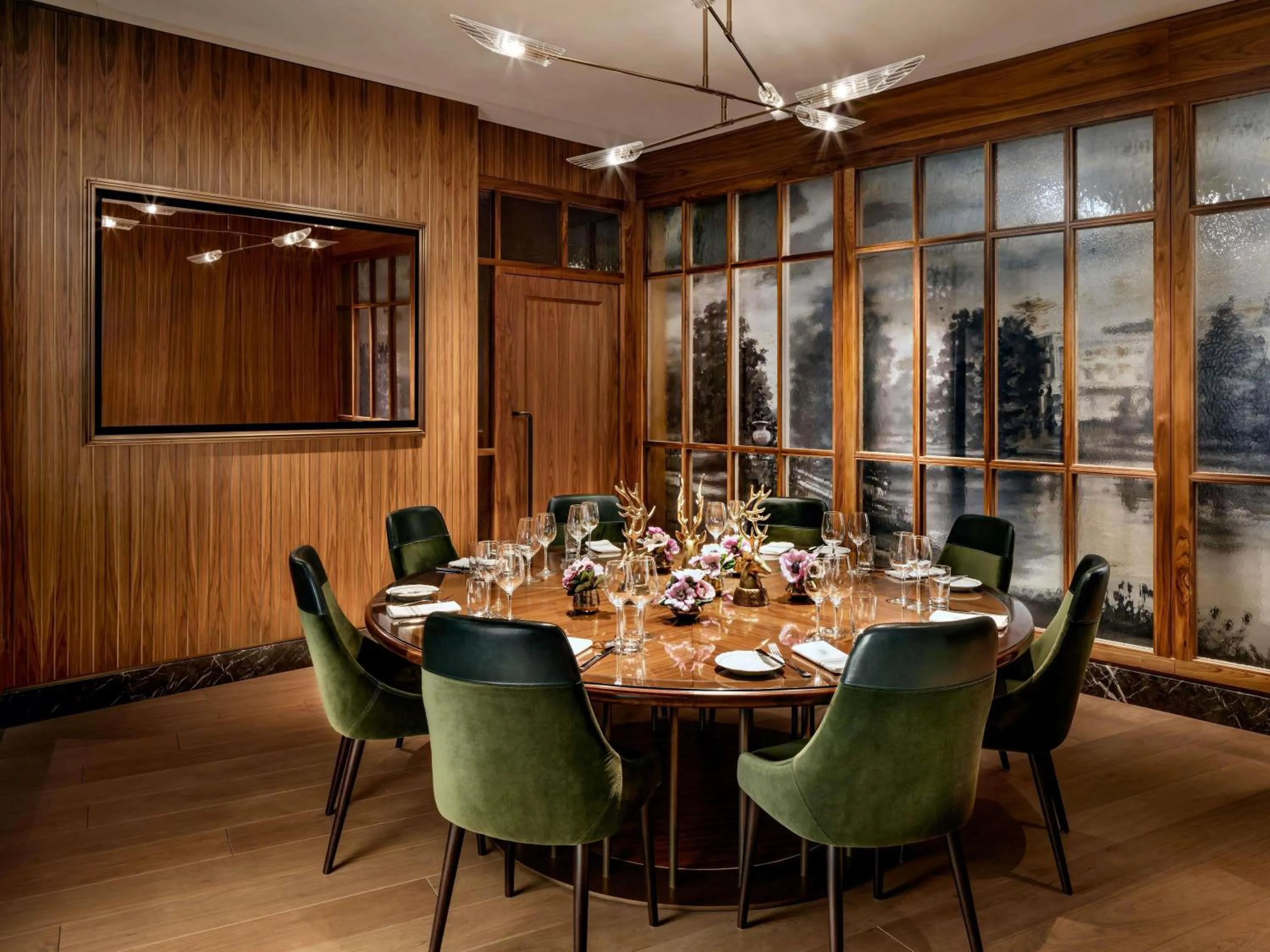 Restaurant/places to eat in Fairmont Royal York Hotel