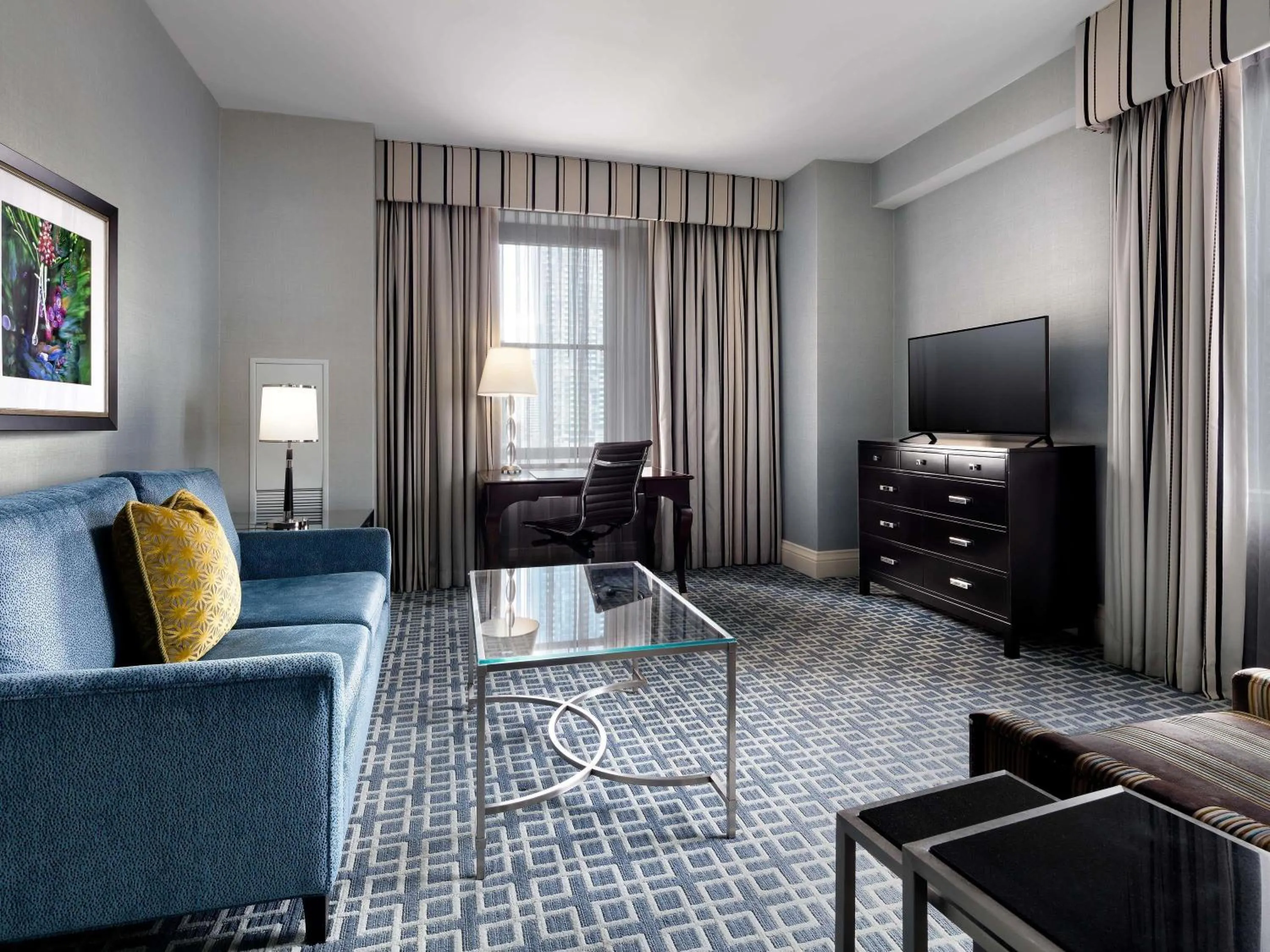 Bedroom in Fairmont Royal York Hotel