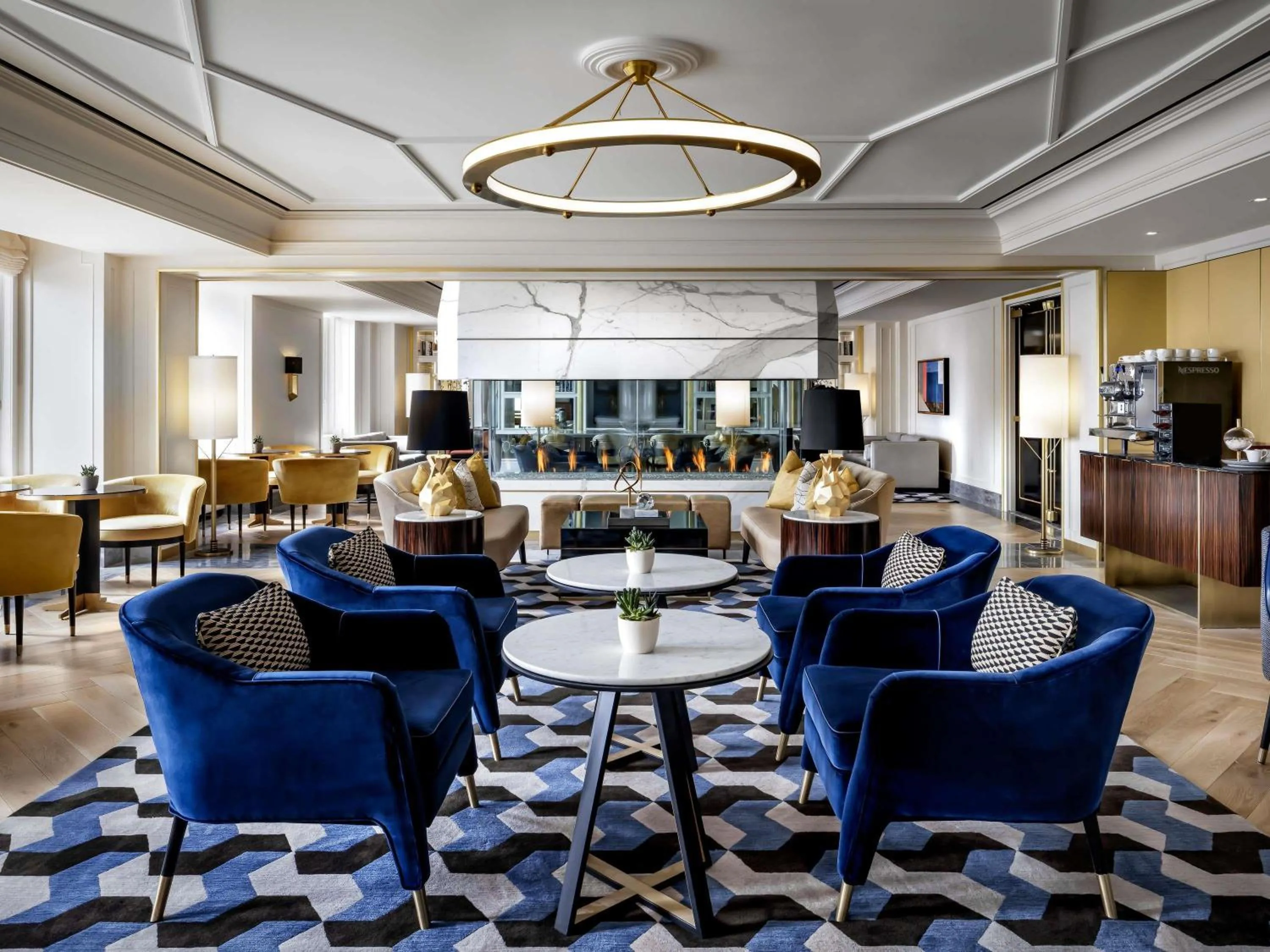 Bedroom in Fairmont Royal York Hotel