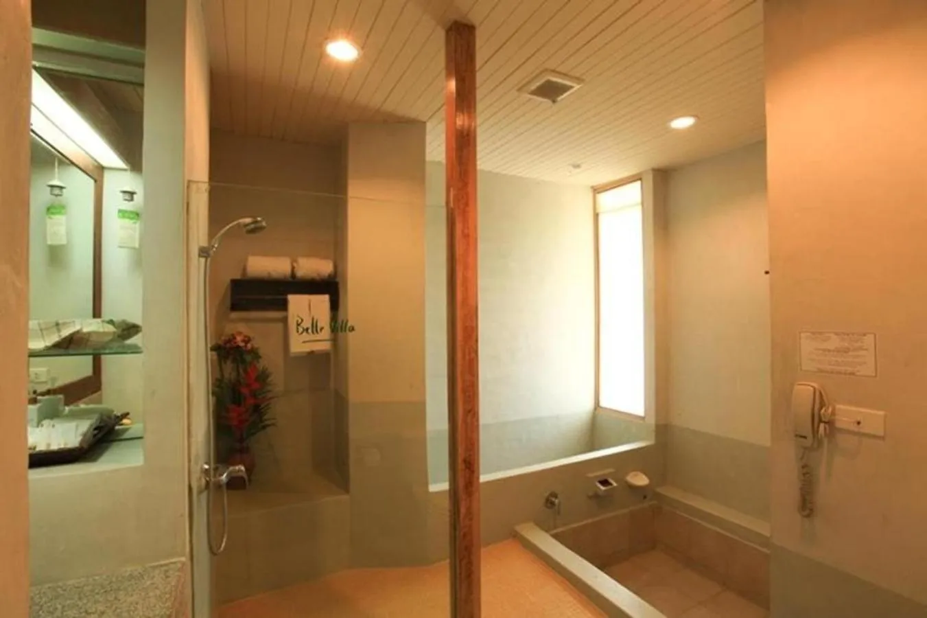 Shower in Belle Villa Resort, Pai