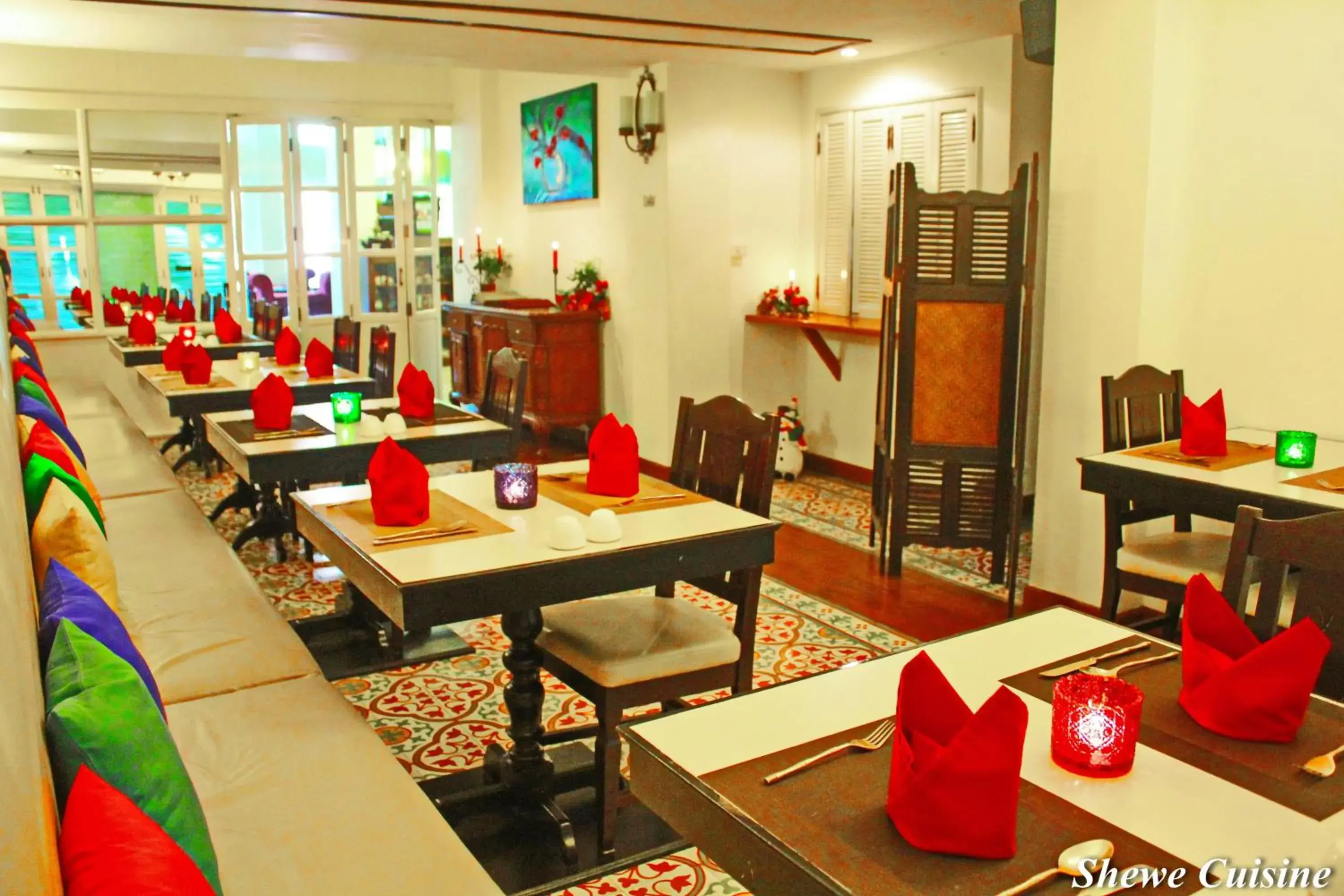 Restaurant/places to eat in Shewe Wana Suite Resort Restaurant/places to eat in Shewe Wana Suite Resort