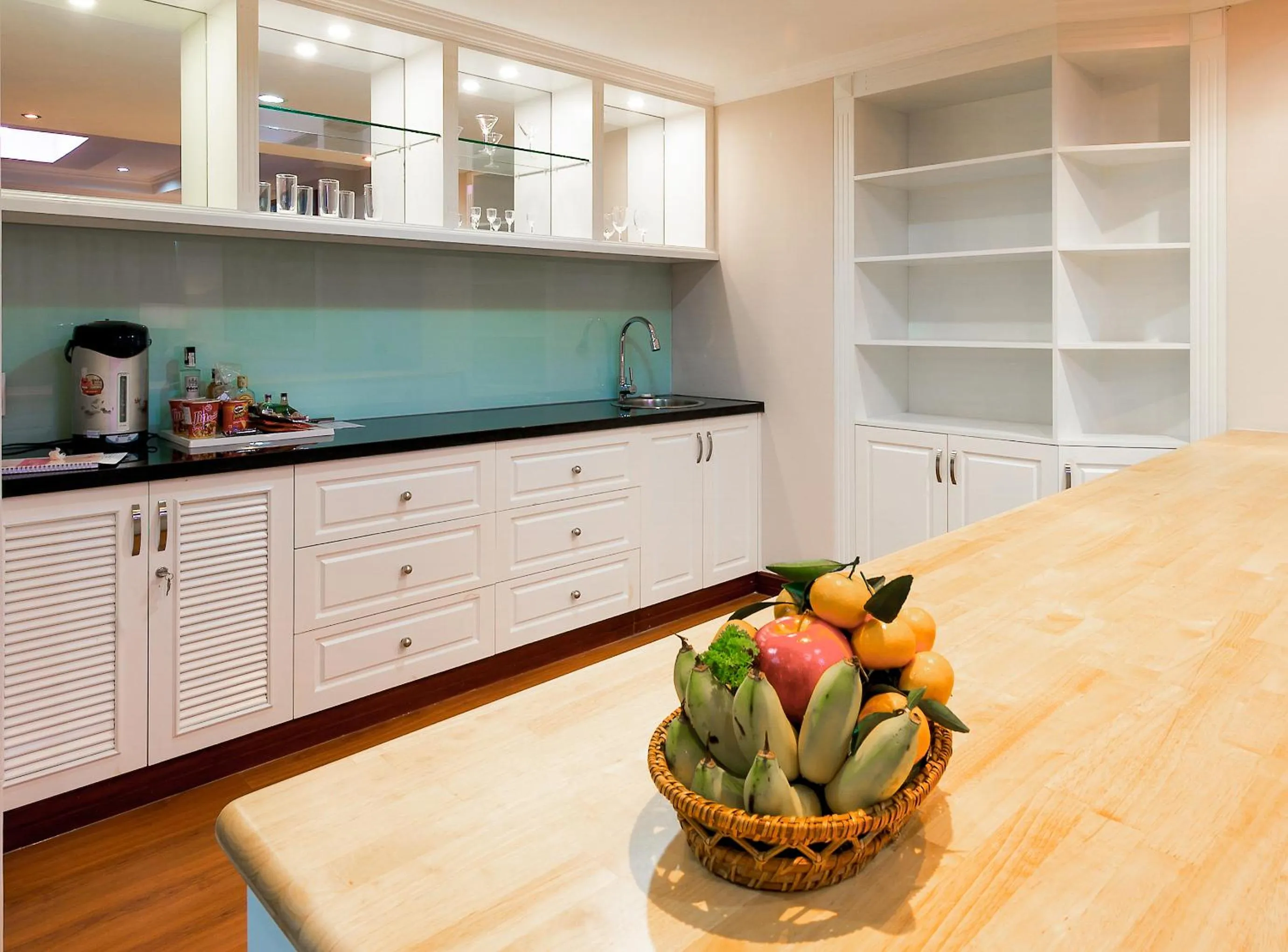 Kitchen or kitchenette in Muong Thanh Luxury Song Han Hotel