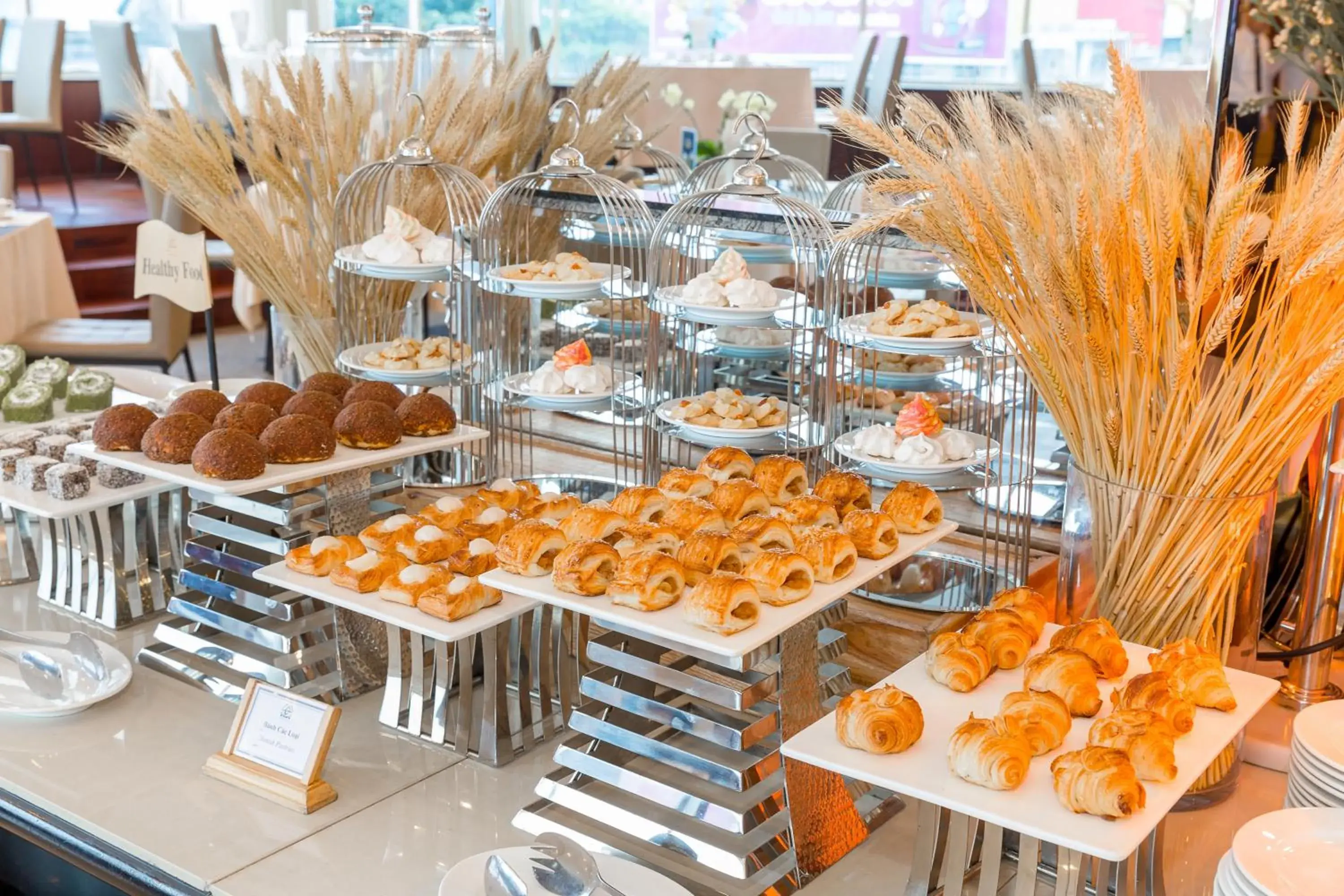 Restaurant/places to eat in Muong Thanh Luxury Song Han Hotel Restaurant/places to eat in Muong Thanh Luxury Song Han Hotel