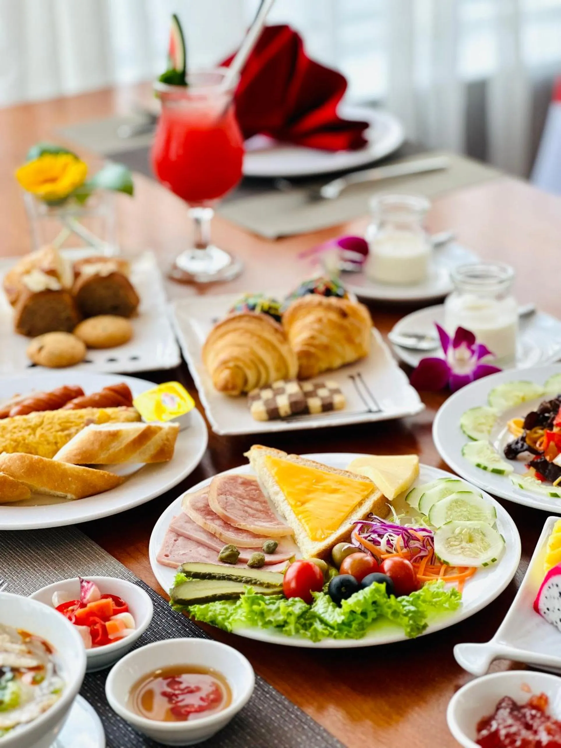 Restaurant/places to eat in Muong Thanh Luxury Song Han Hotel