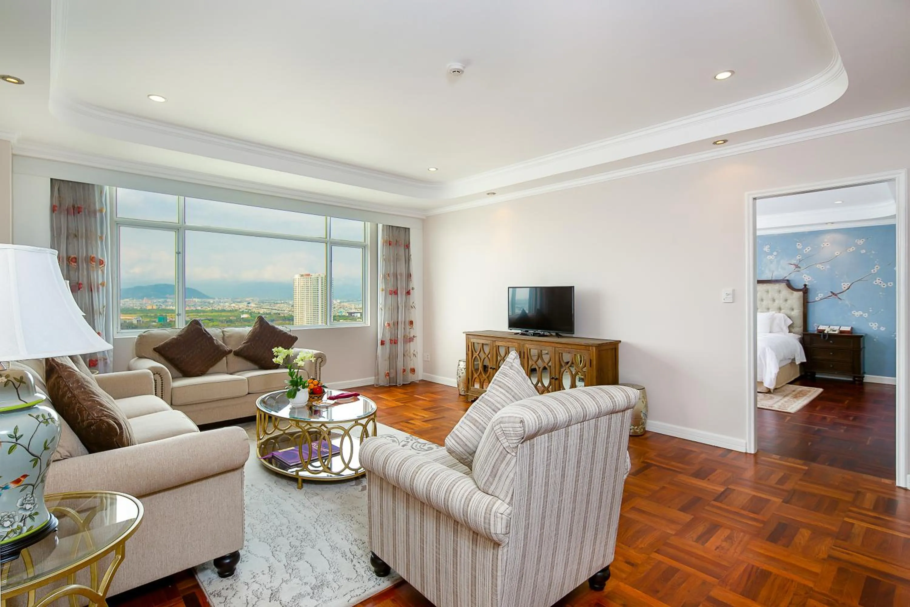 TV and multimedia in Muong Thanh Luxury Song Han Hotel