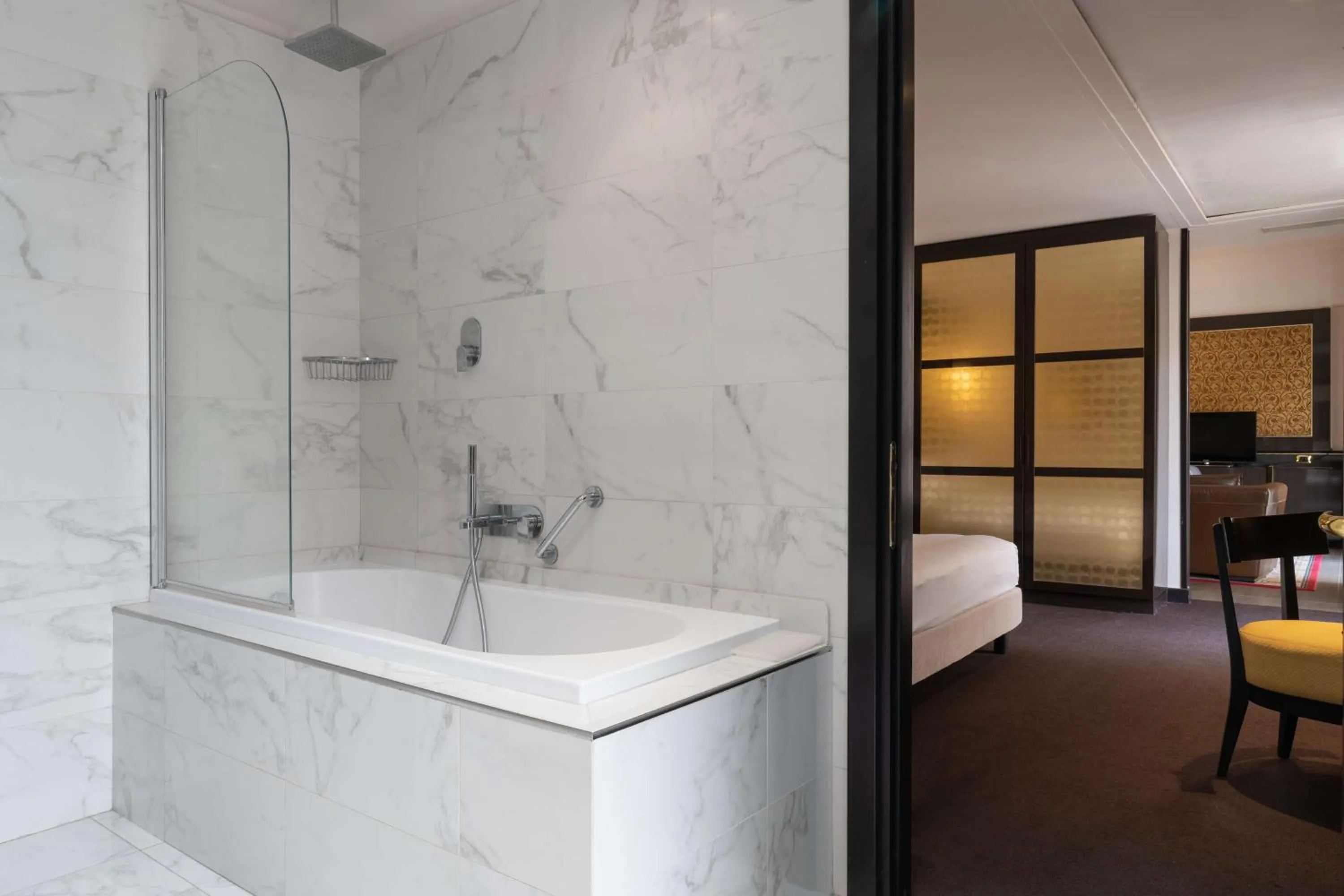 Bed in Radisson Blu Hotel N'Djamena