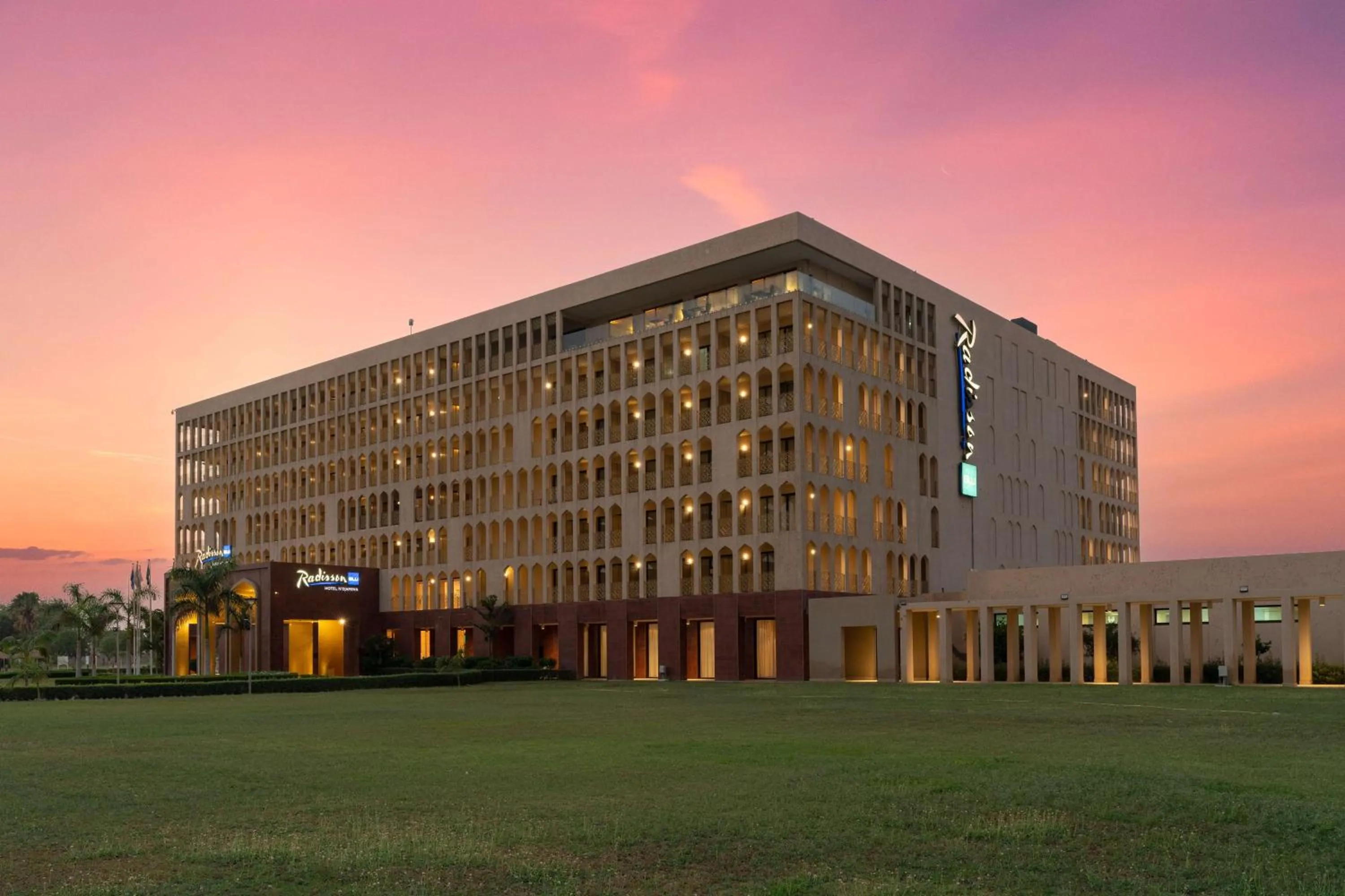 Property building in Radisson Blu Hotel N'Djamena