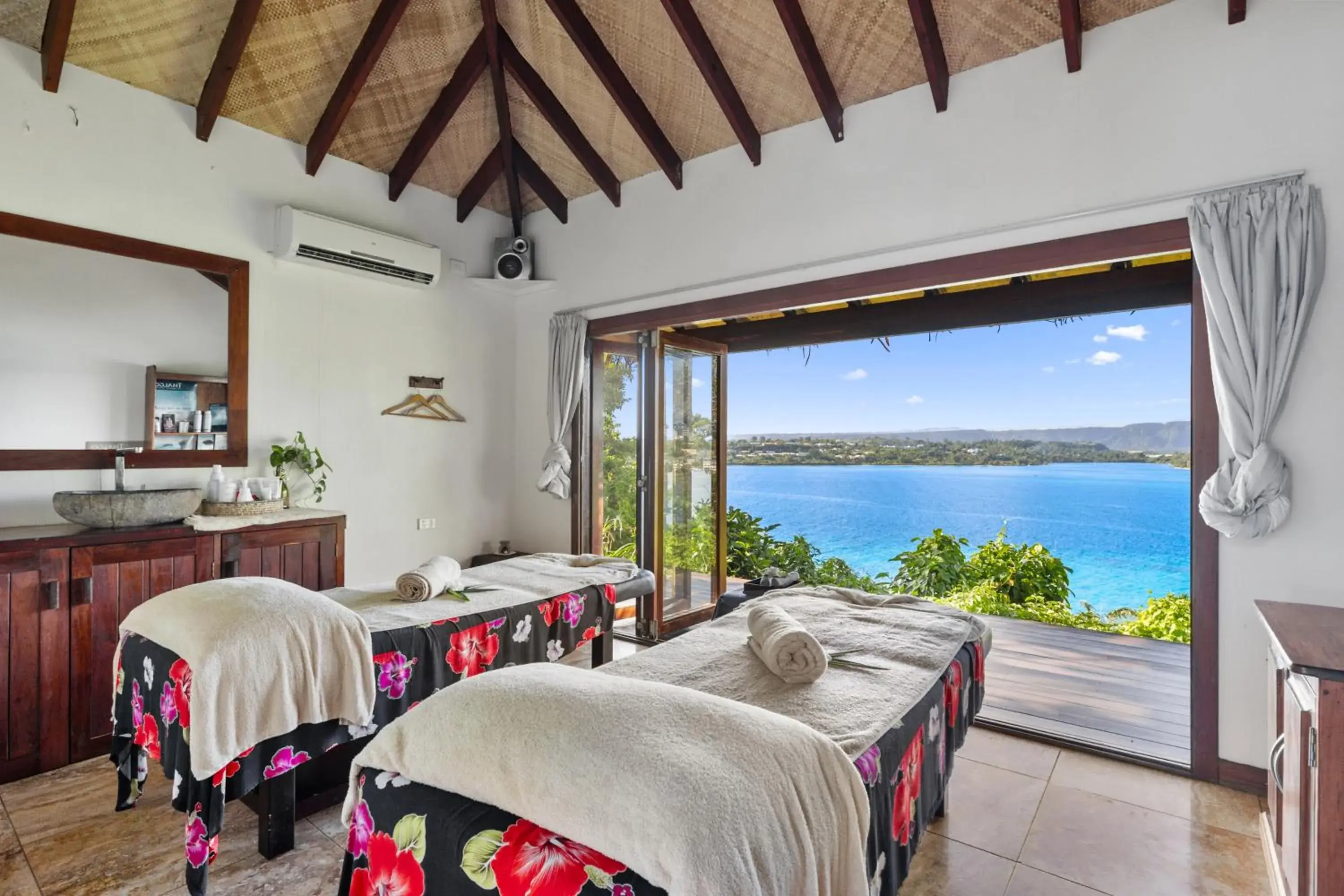 Spa and wellness centre/facilities, Bed in Iririki Island Resort & Spa Spa and wellness centre/facilities, Bed in Iririki Island Resort & Spa