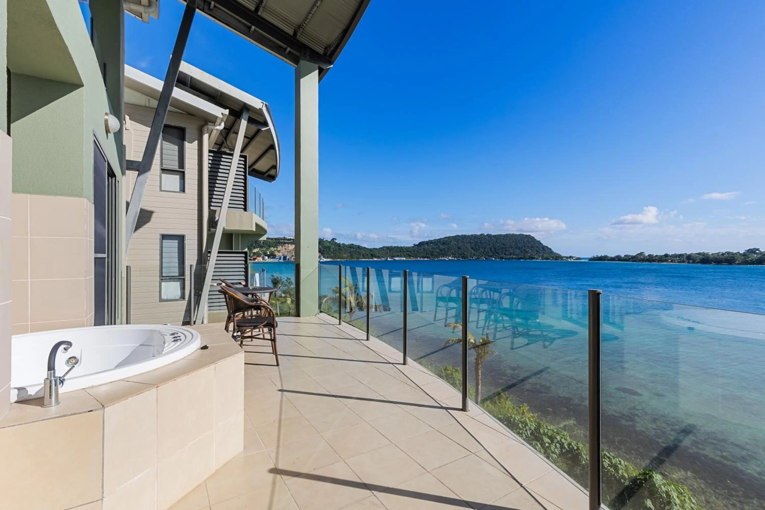 Hot Tub in Iririki Island Resort & Spa