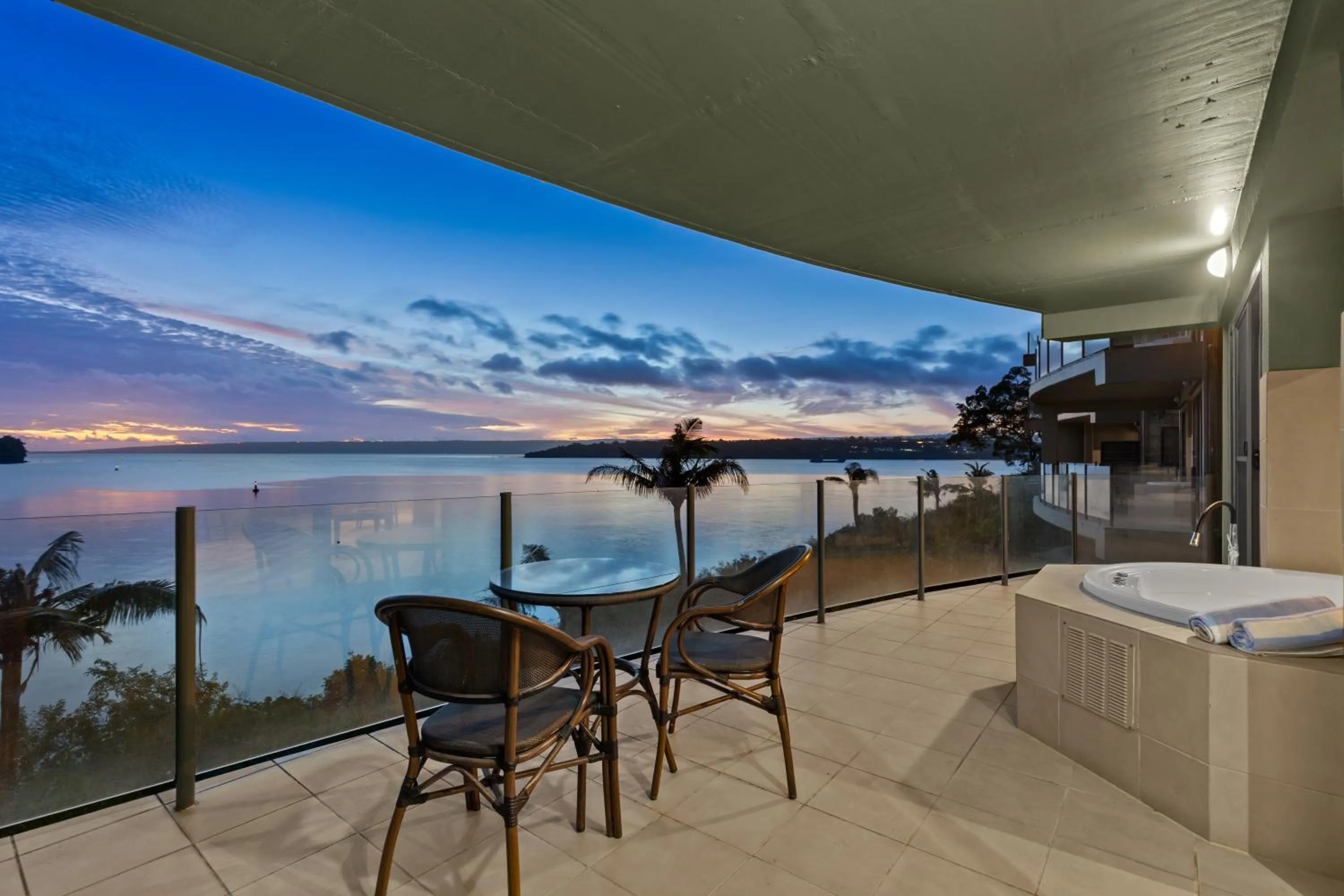 Hot Tub in Iririki Island Resort & Spa