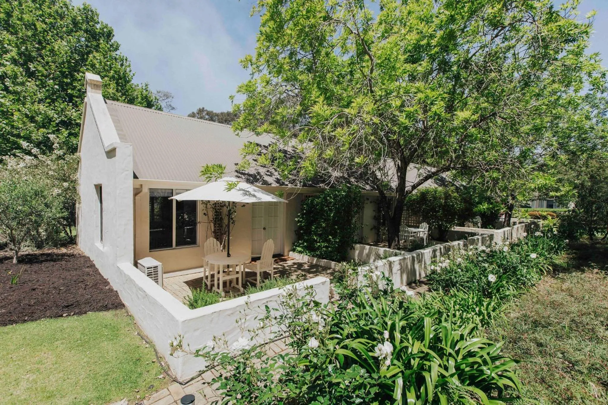 Garden view in Cape Lodge