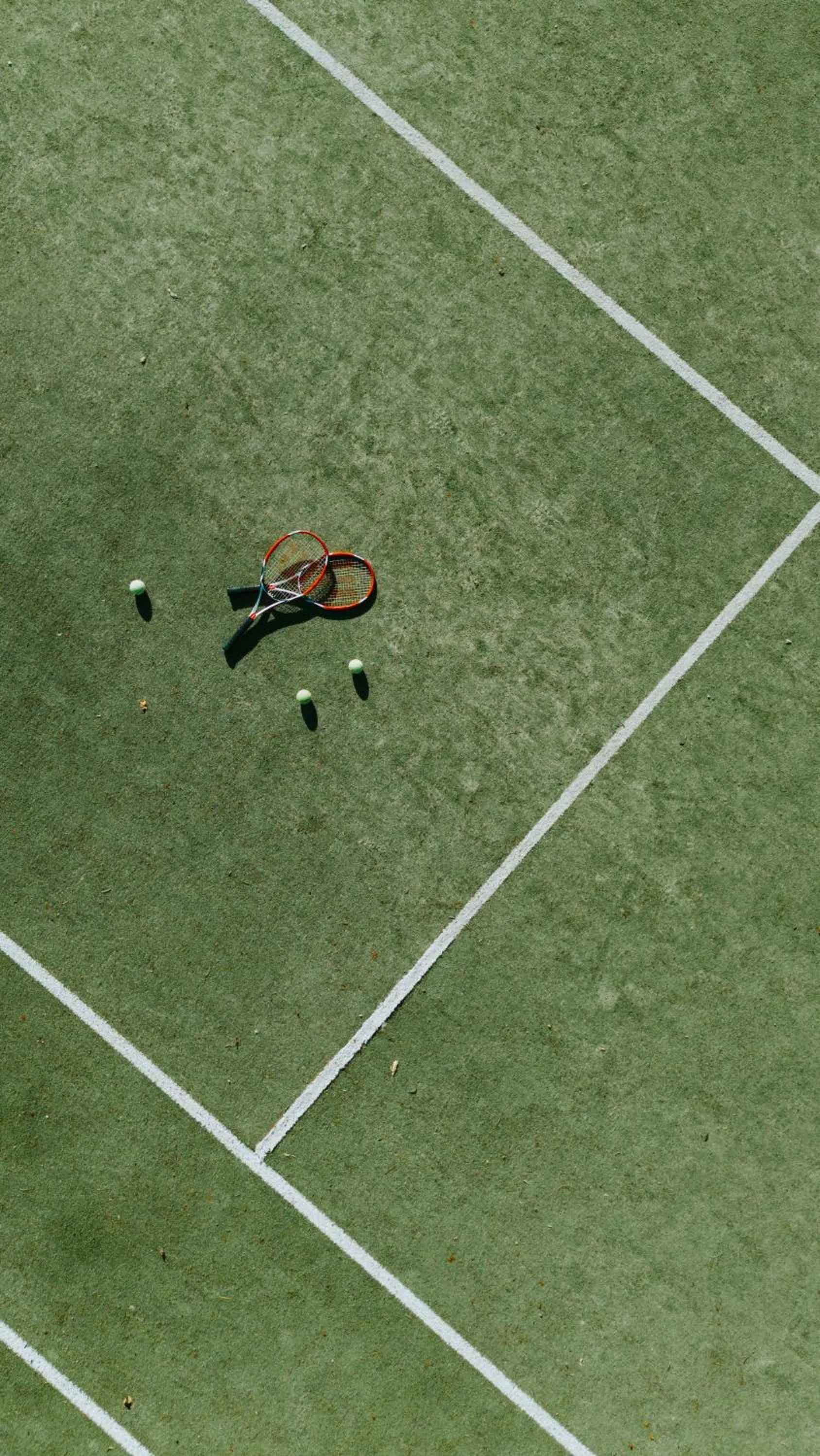 Tennis court in Cape Lodge