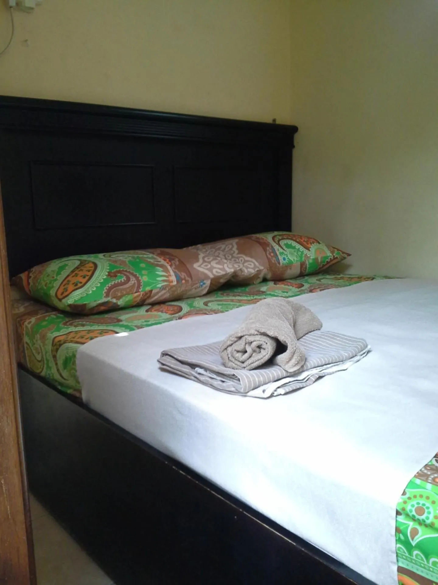 Bed in Arnel Bungalows