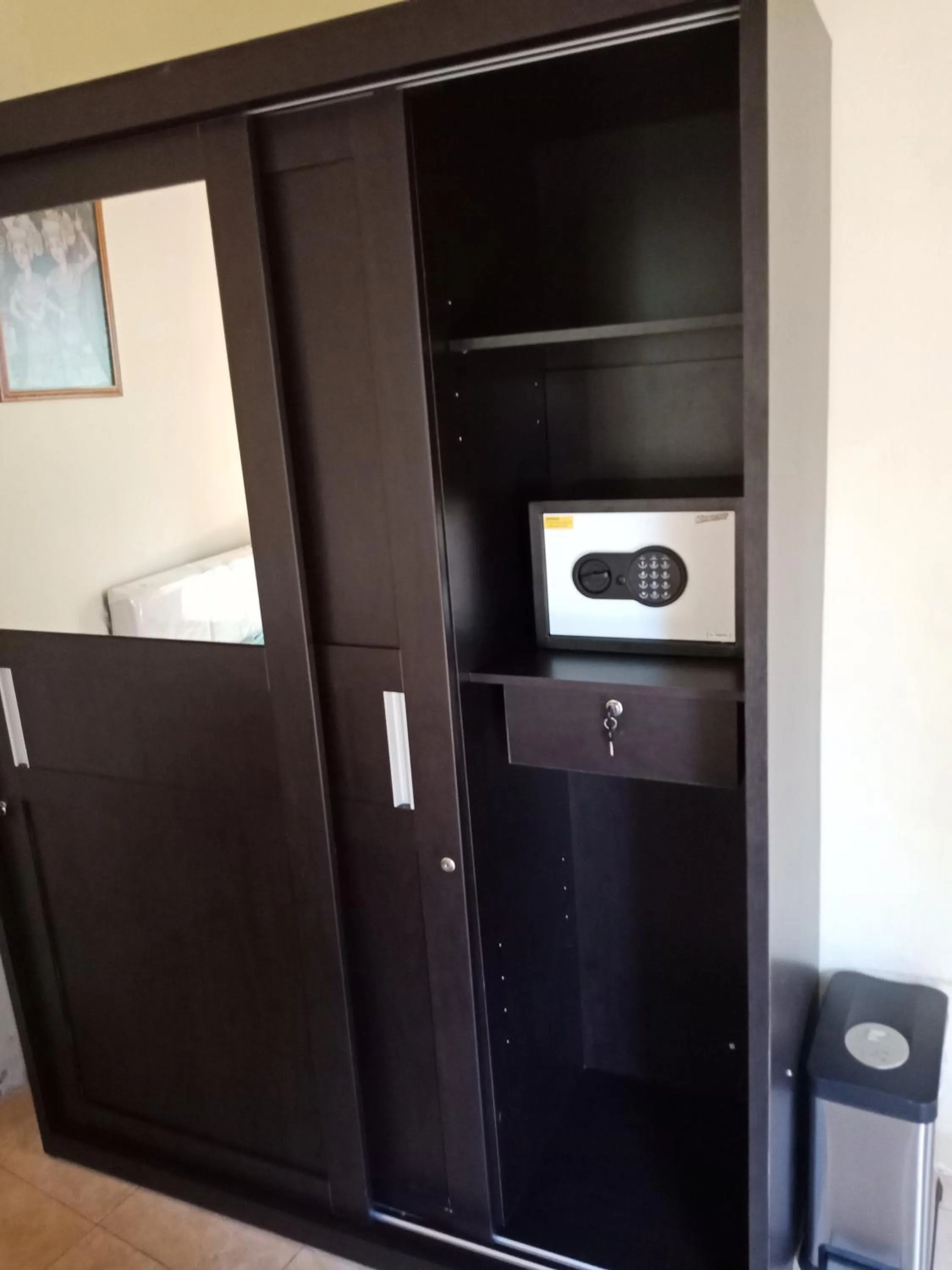 safe in Arnel Bungalows