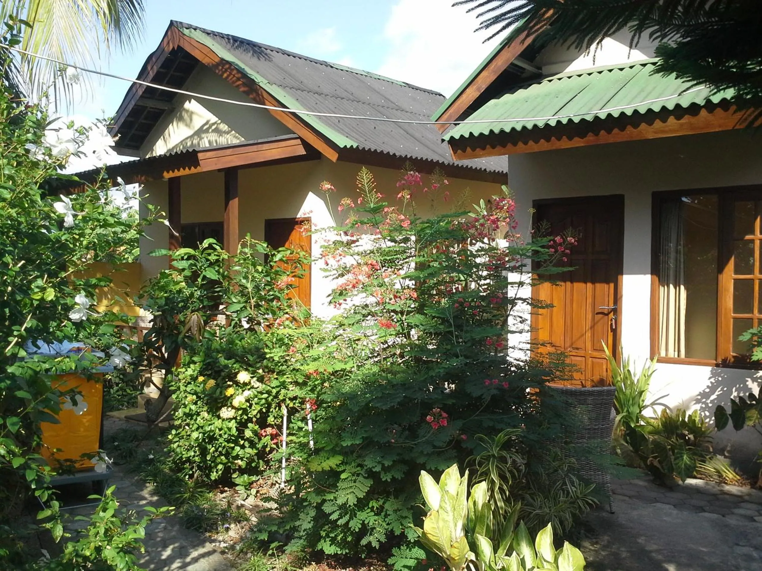 Property building in Arnel Bungalows
