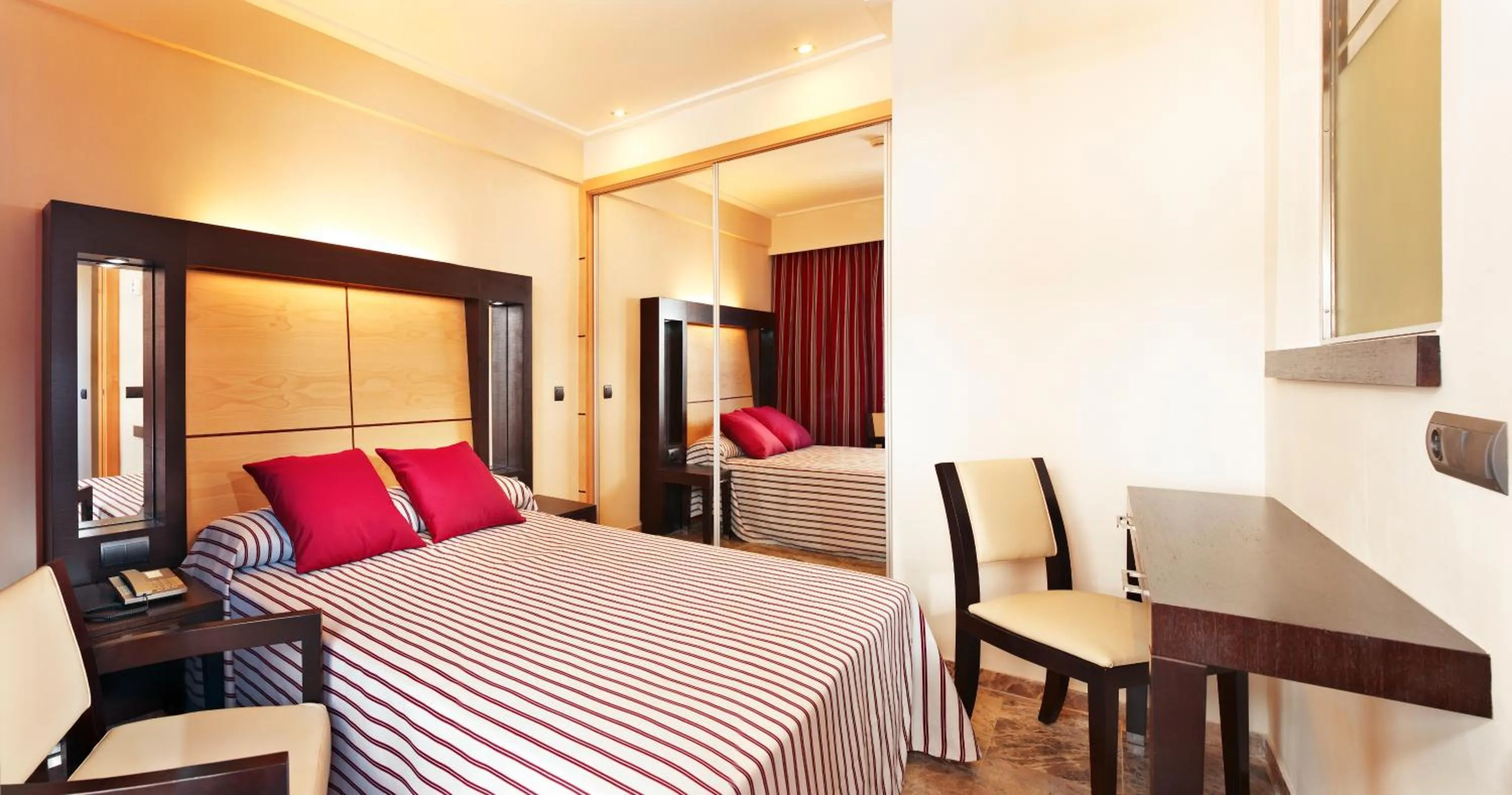 Photo of the whole room, Bed in MLL Mediterranean Bay - Adults Only