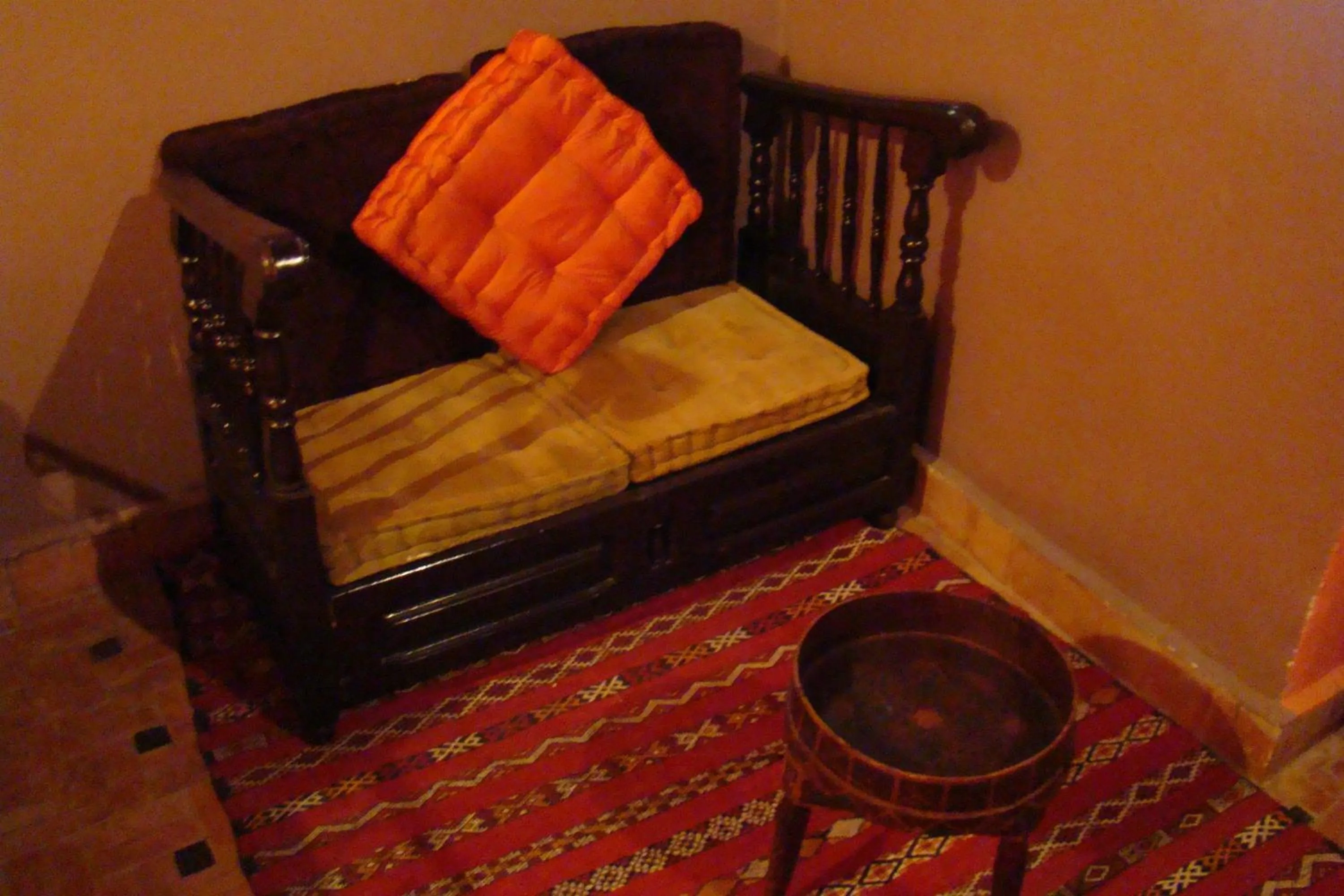 Decorative detail, Bed in Riad Menthe Et Citron