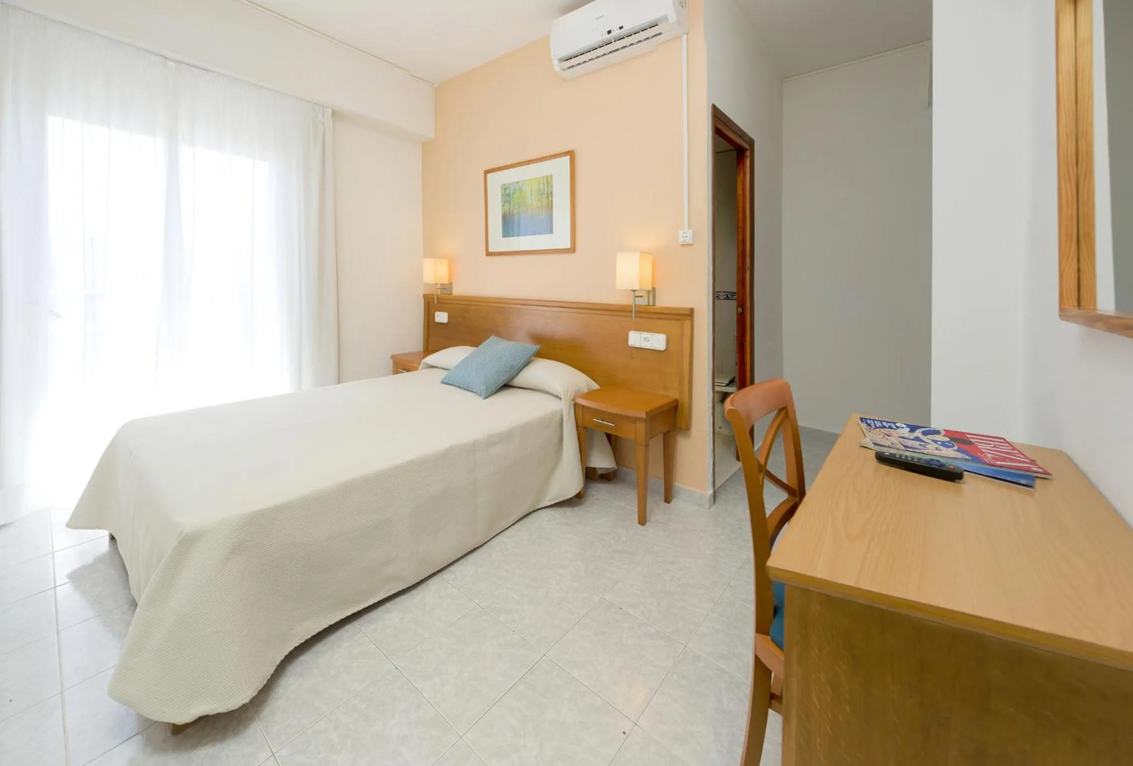 Bedroom in Hostal Mallorca