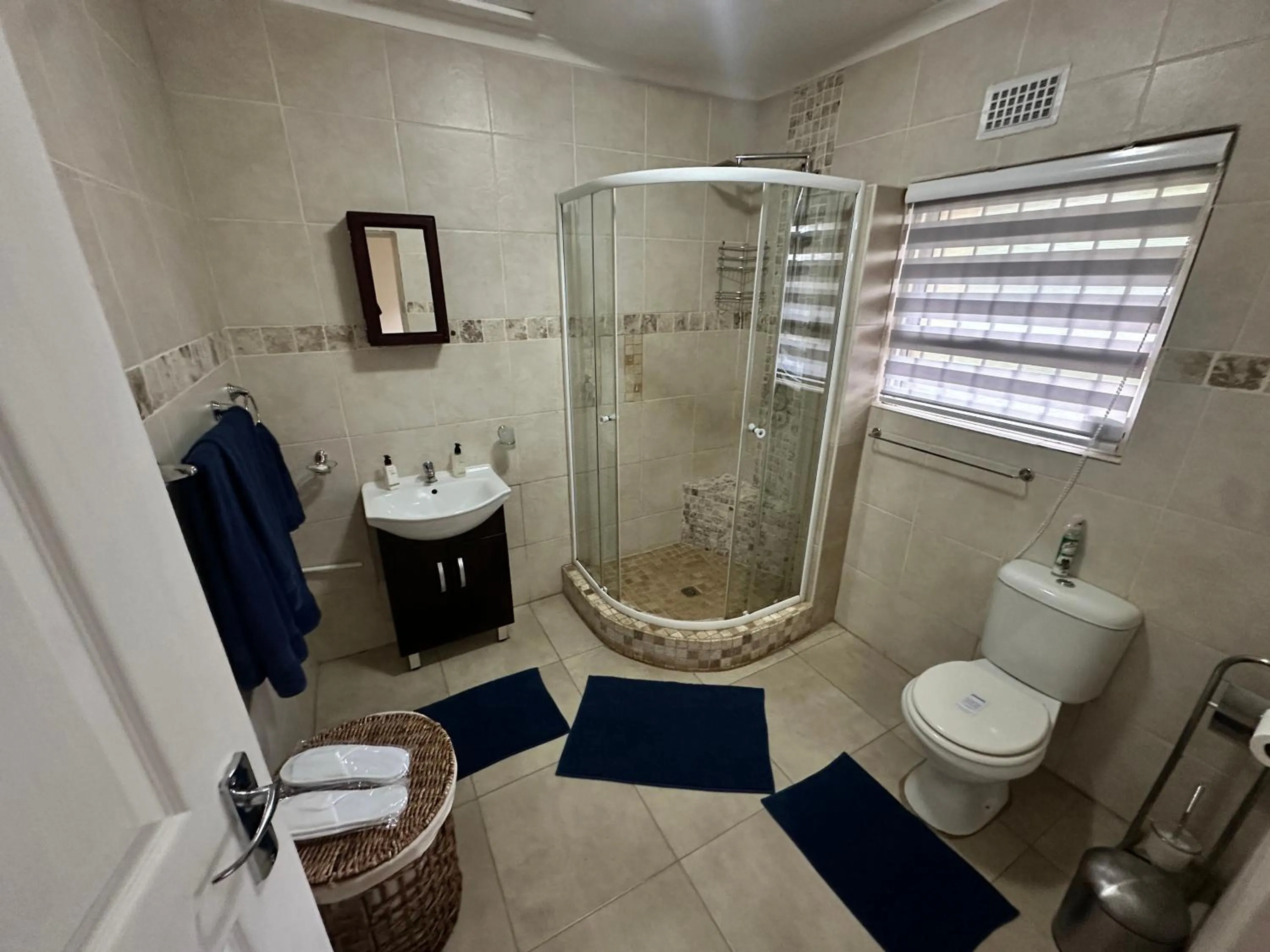 Bathroom in Kiwara Guesthouse