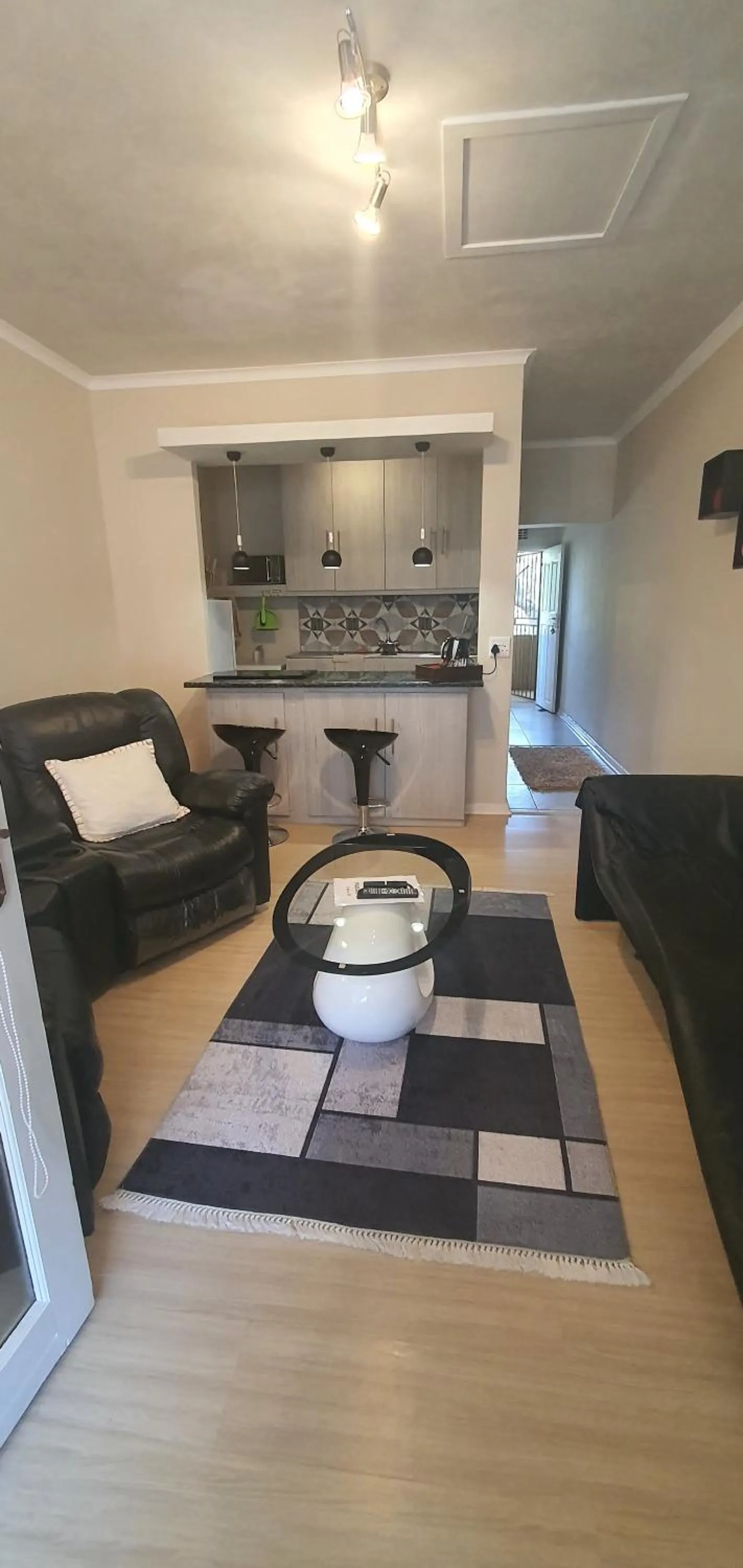 Basic Apartment - single occupancy in Kiwara Guesthouse