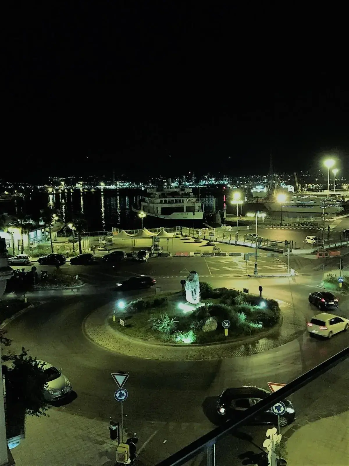 Double Room with Balcony and Sea View in B&B Varadero Double Room with Balcony and Sea View in B&B Varadero