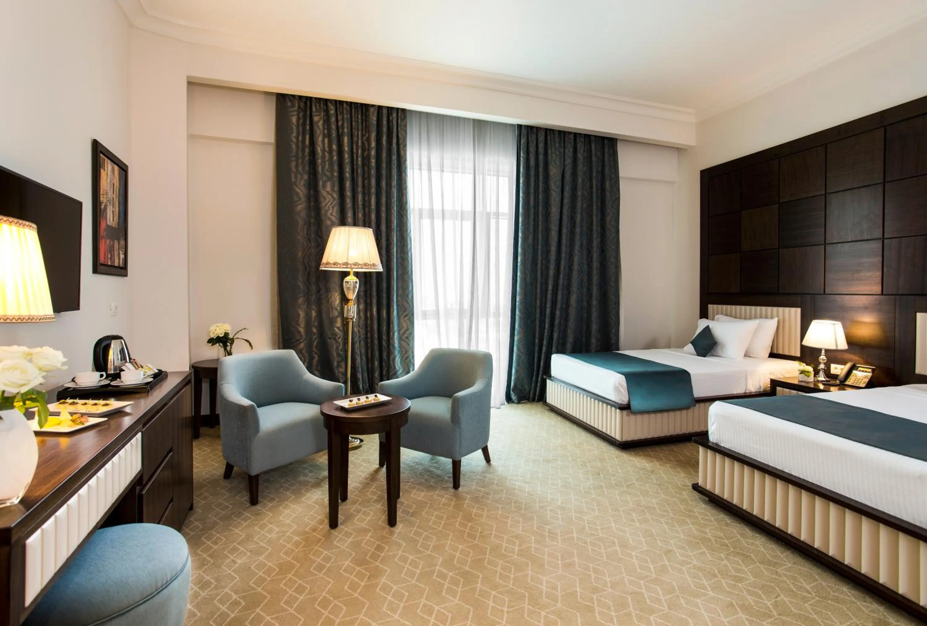 Bedroom, Bed in Tolip Golden Plaza