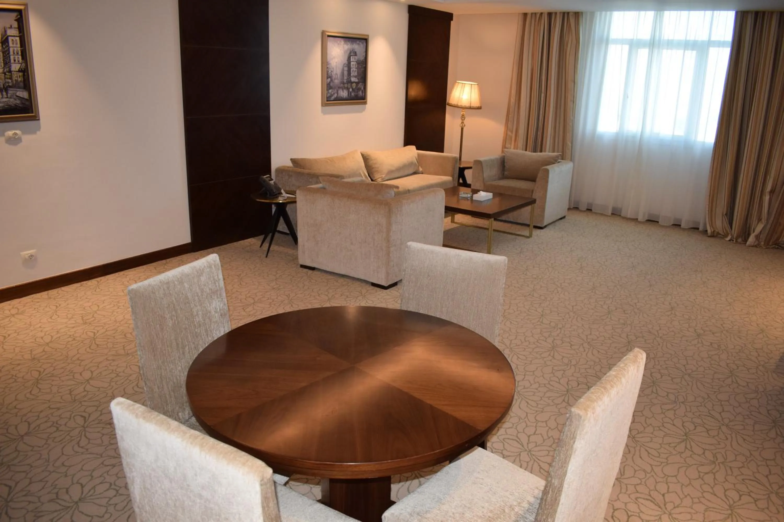 Living room in Tolip Golden Plaza