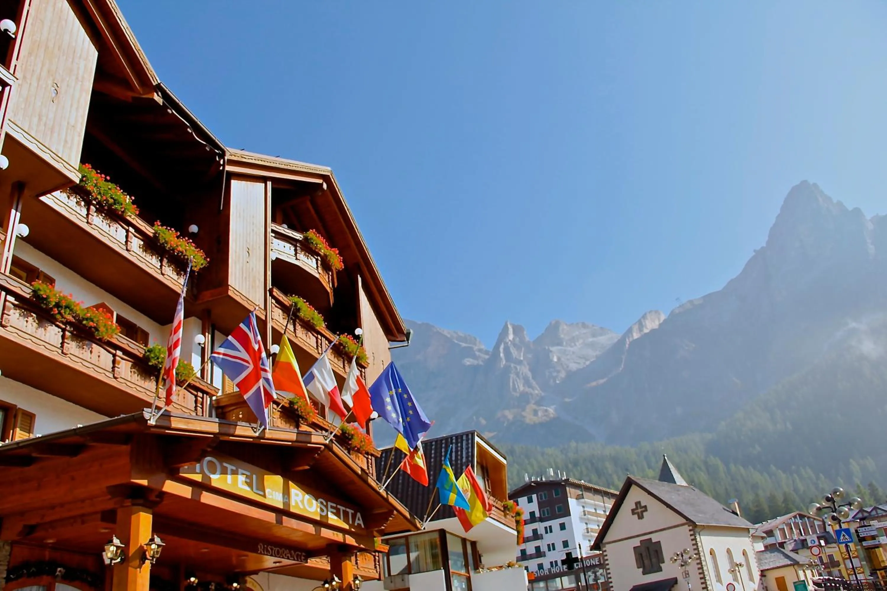Facade/entrance in Hotel Cima Rosetta - BW Signature Collection