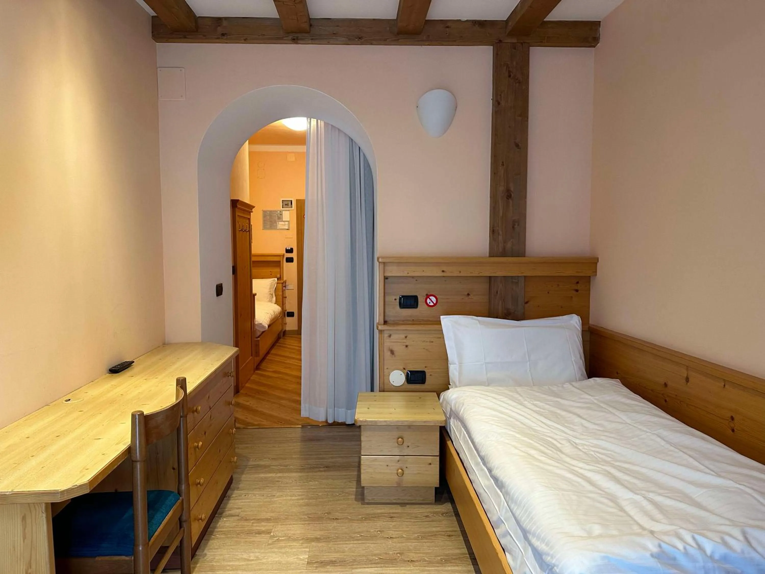 Bedroom, Bed in Hotel Cima Rosetta - BW Signature Collection