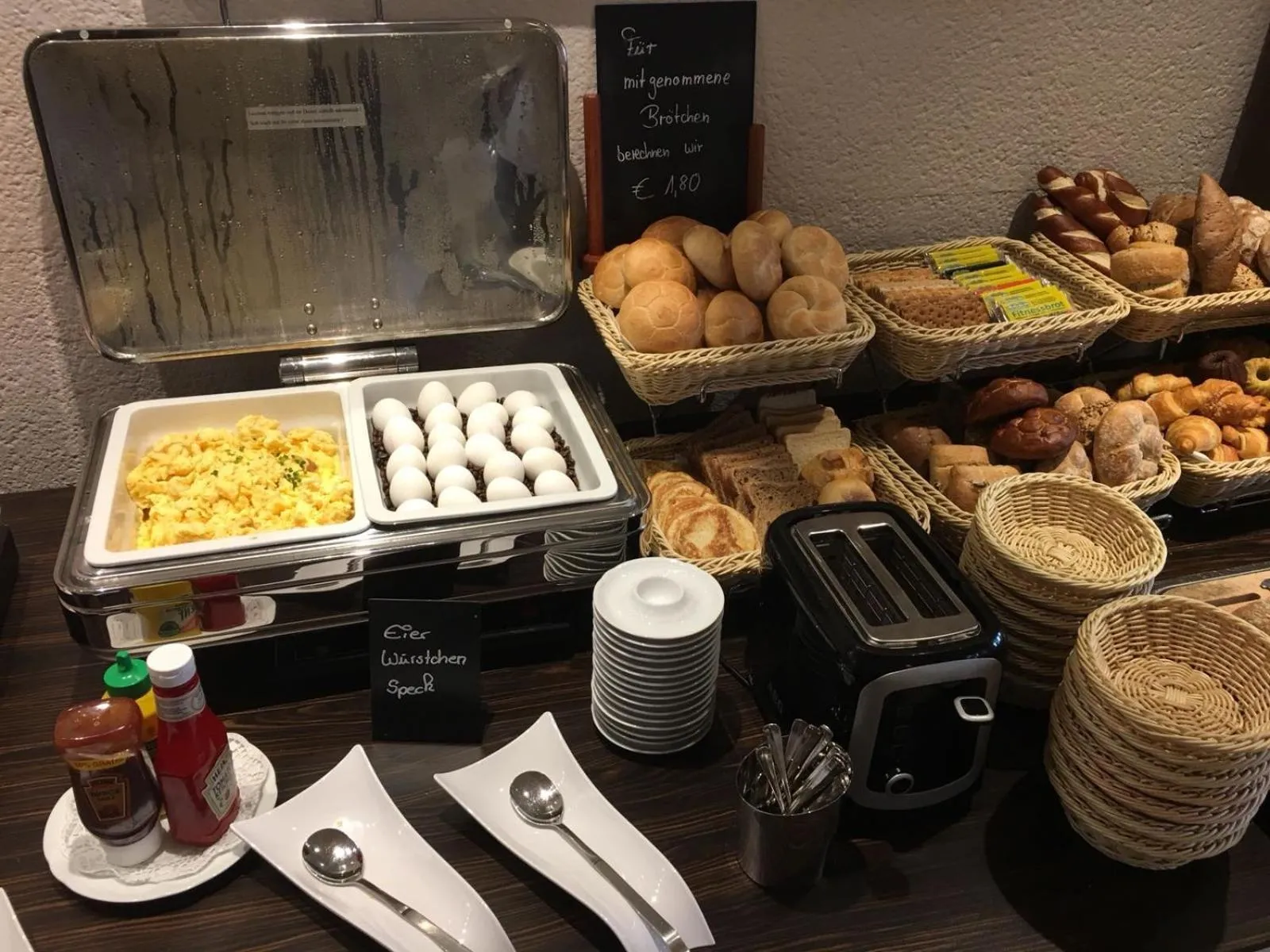 Buffet breakfast in Hotel Ebnet