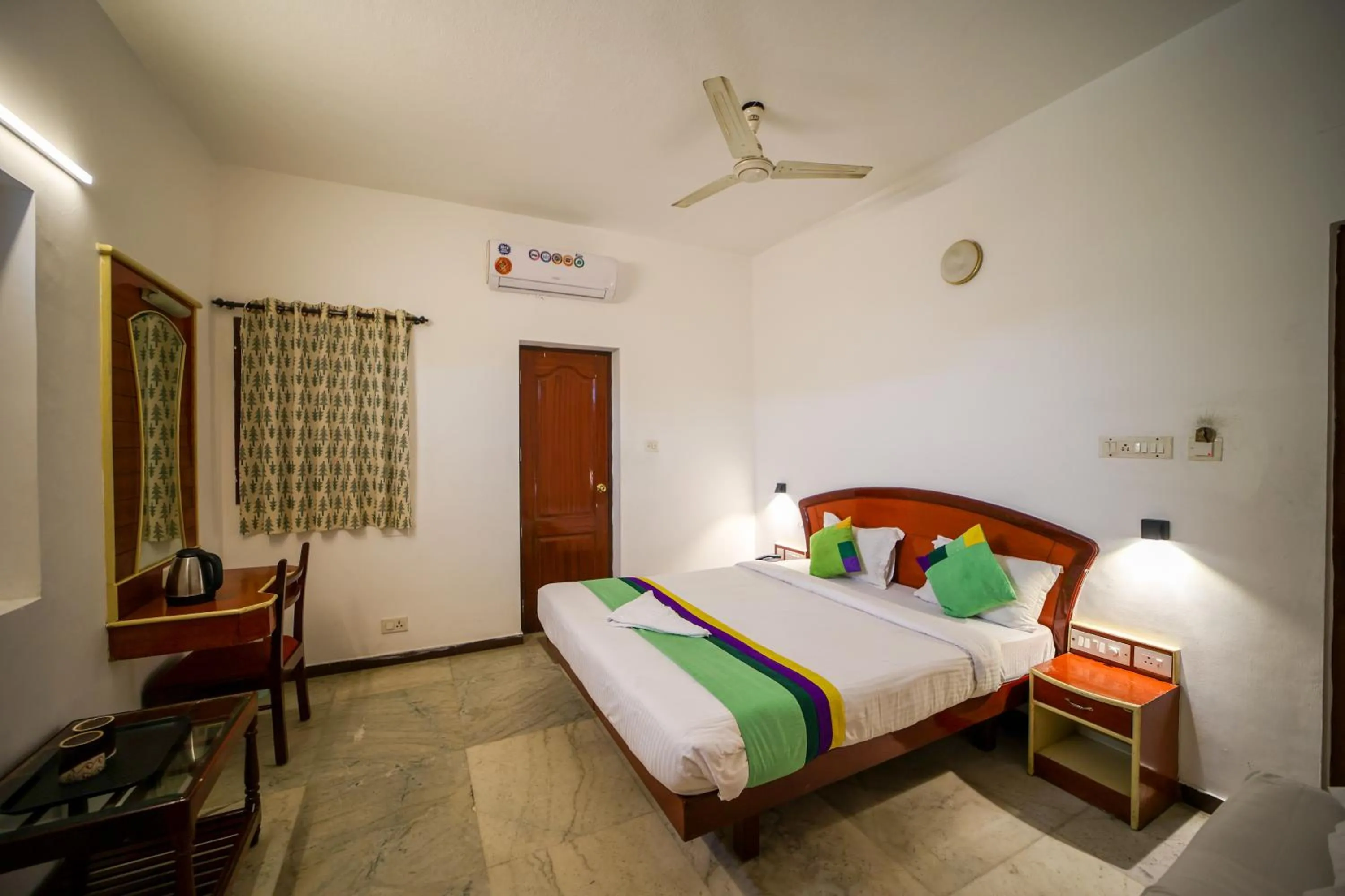 Standard Double Room in Hotel Corbelli