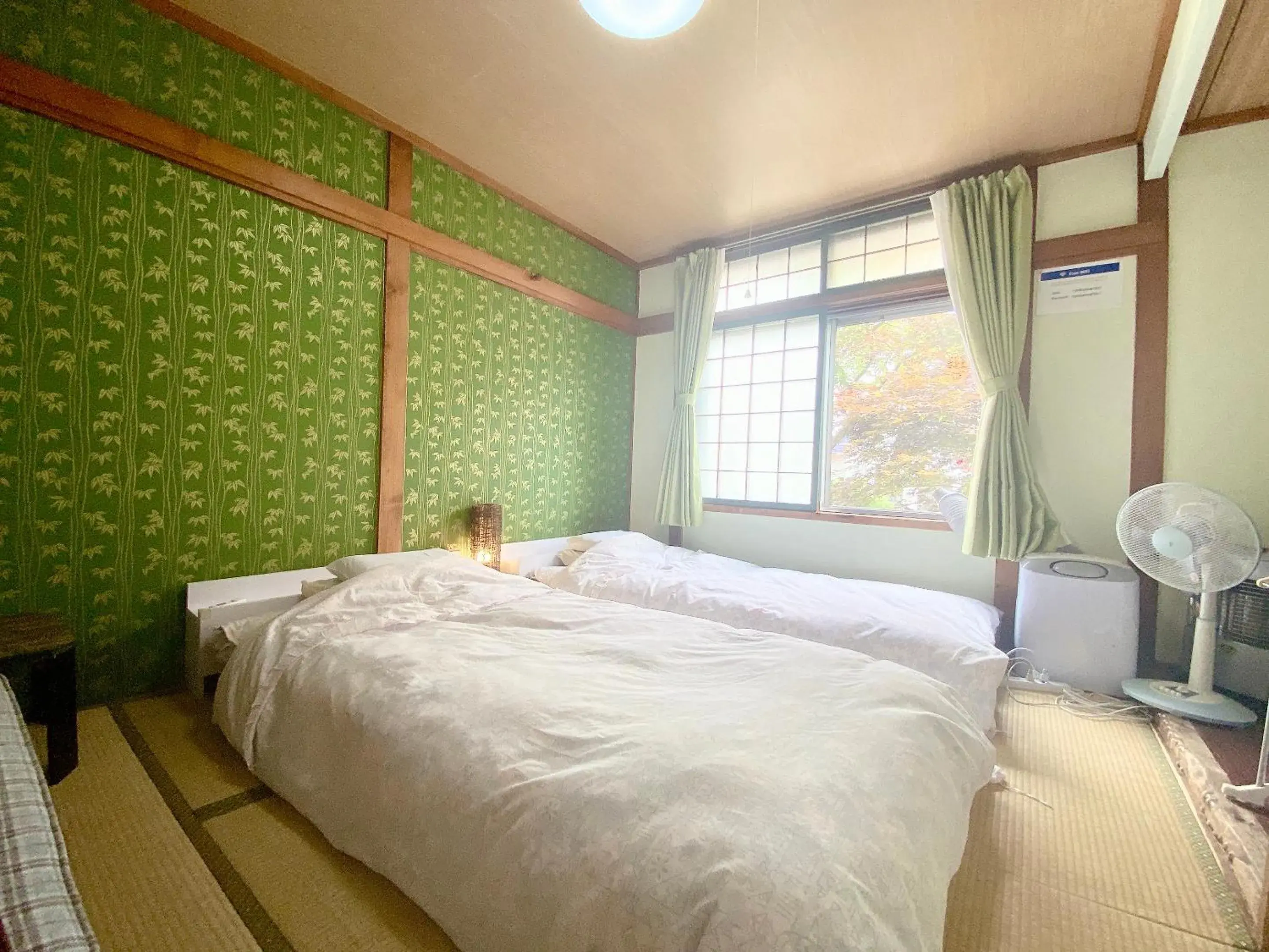 Twin Room with Shared Bathroom in Ryokan Sansui Twin Room with Shared Bathroom in Ryokan Sansui