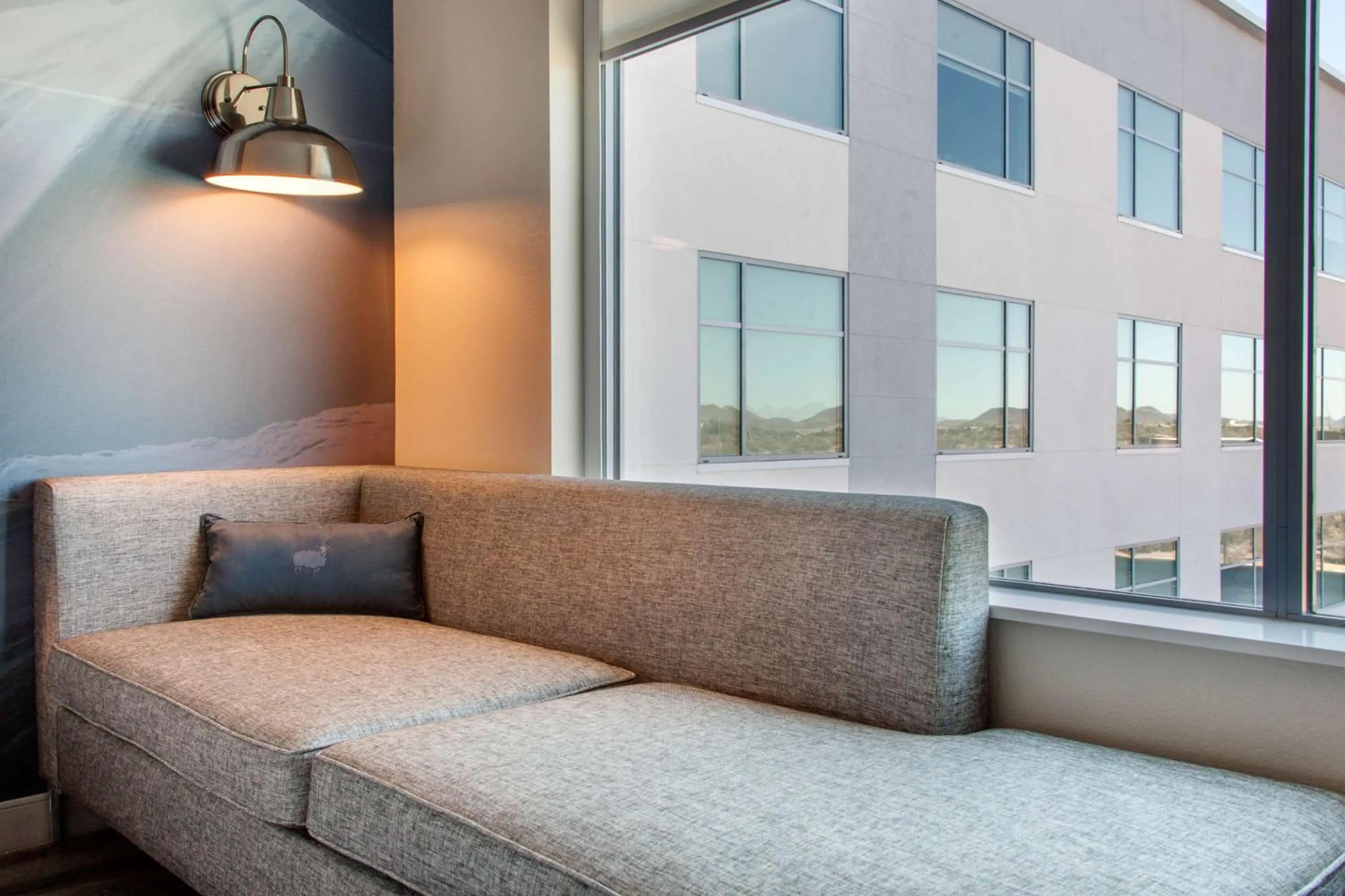 Seating area in Hilton Garden Inn North Phoenix Scottsdale