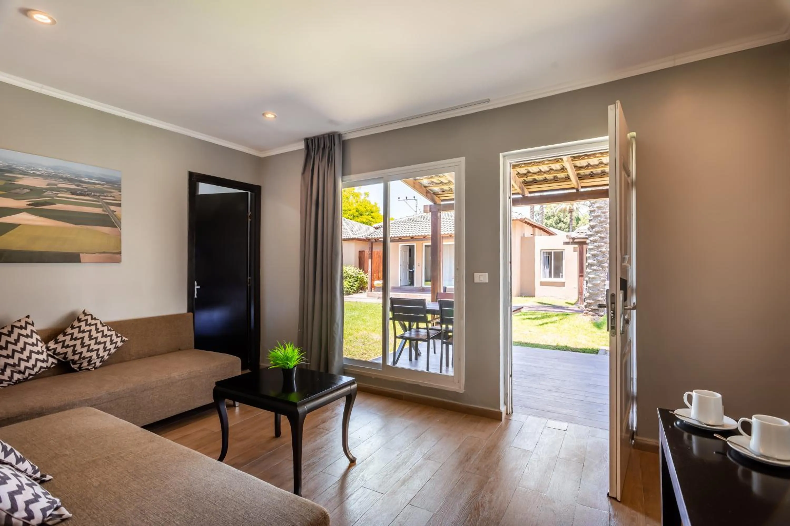 Patio in Daria- Authentic Israeli Experience