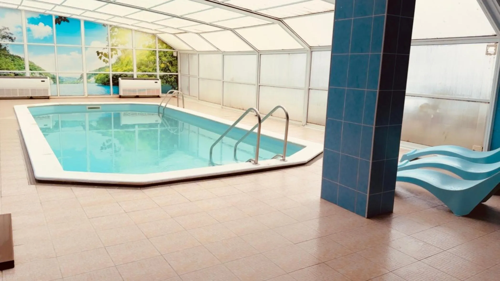 Hot Tub in Hotel Atlantida Sol