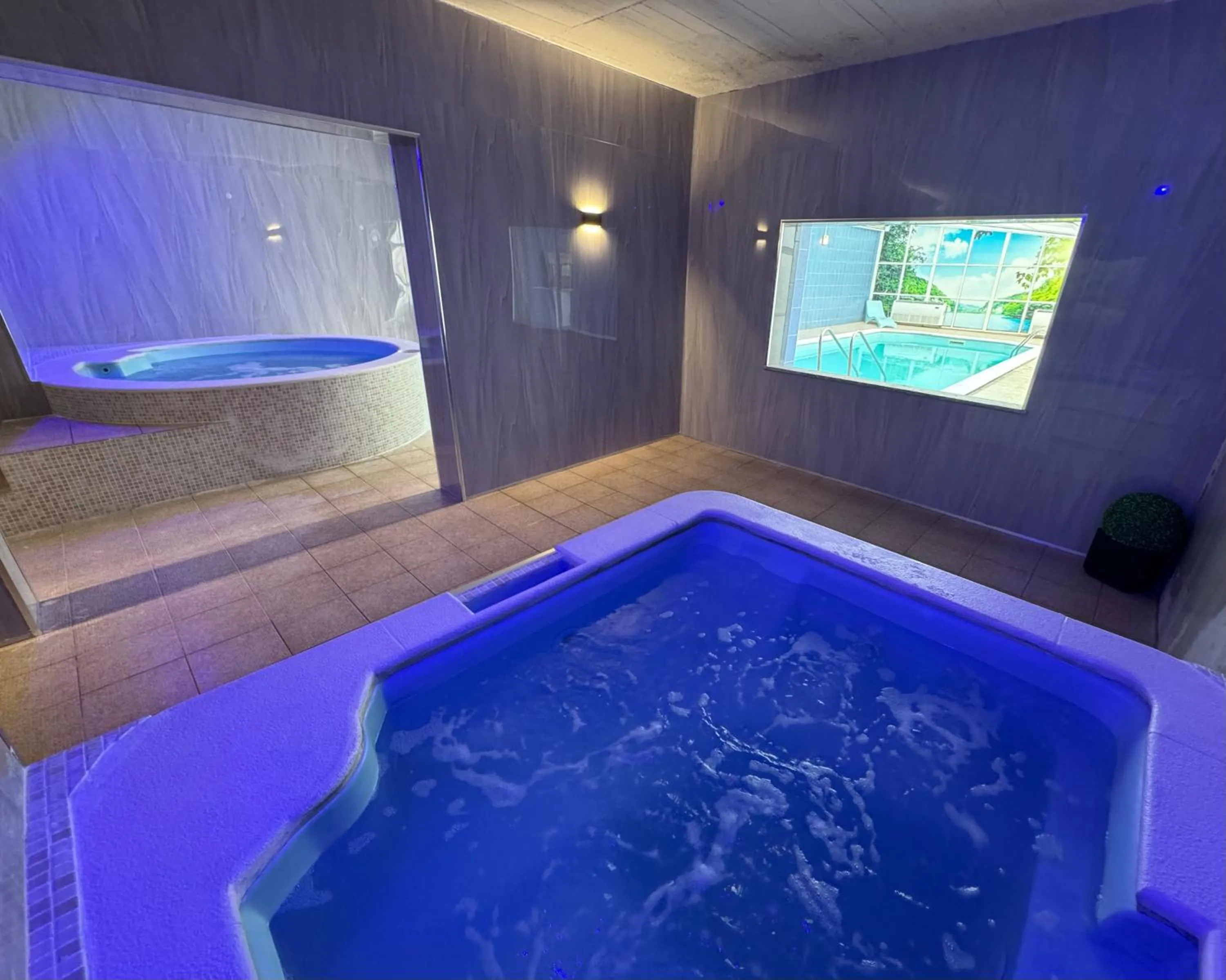 Hot Tub in Hotel Atlantida Sol