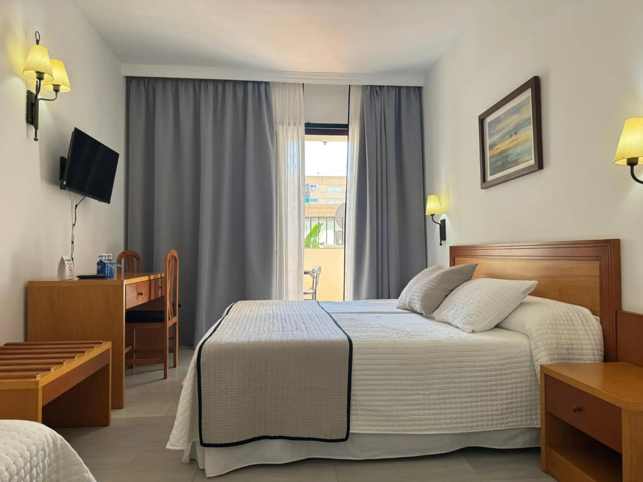 Bed in Hotel Olas de Almuñécar