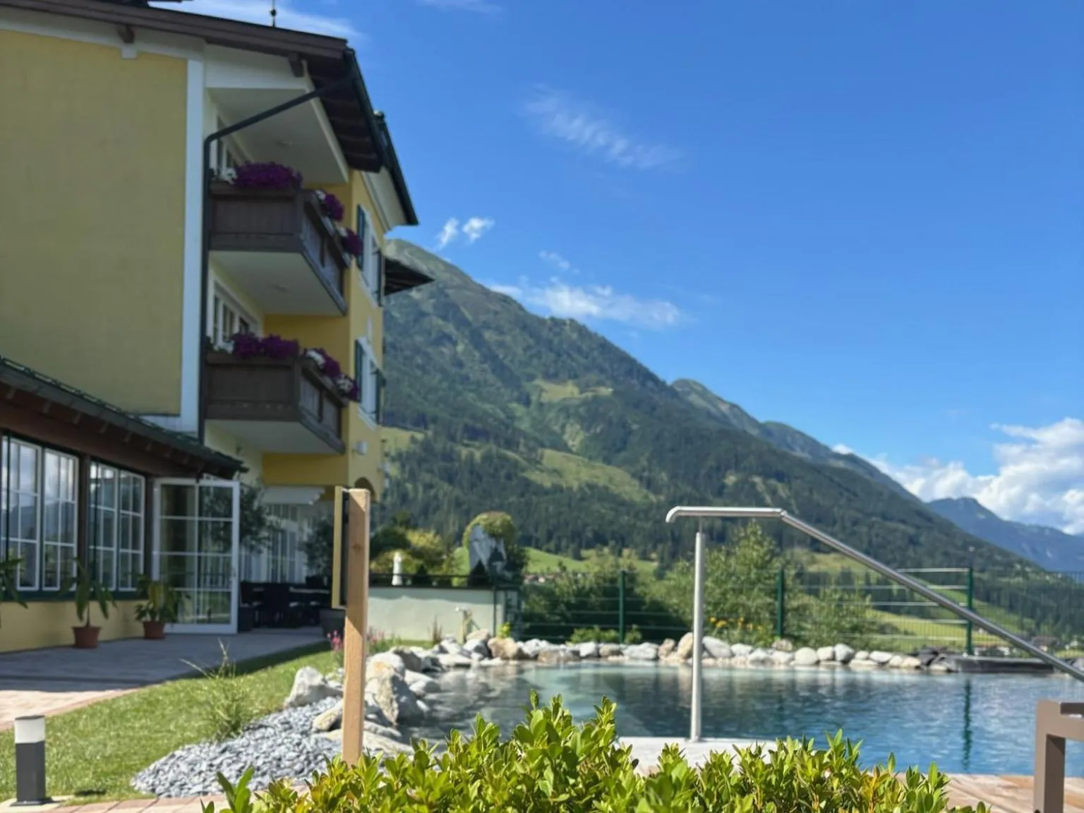 Swimming pool in Hotel AlpenSchlössl