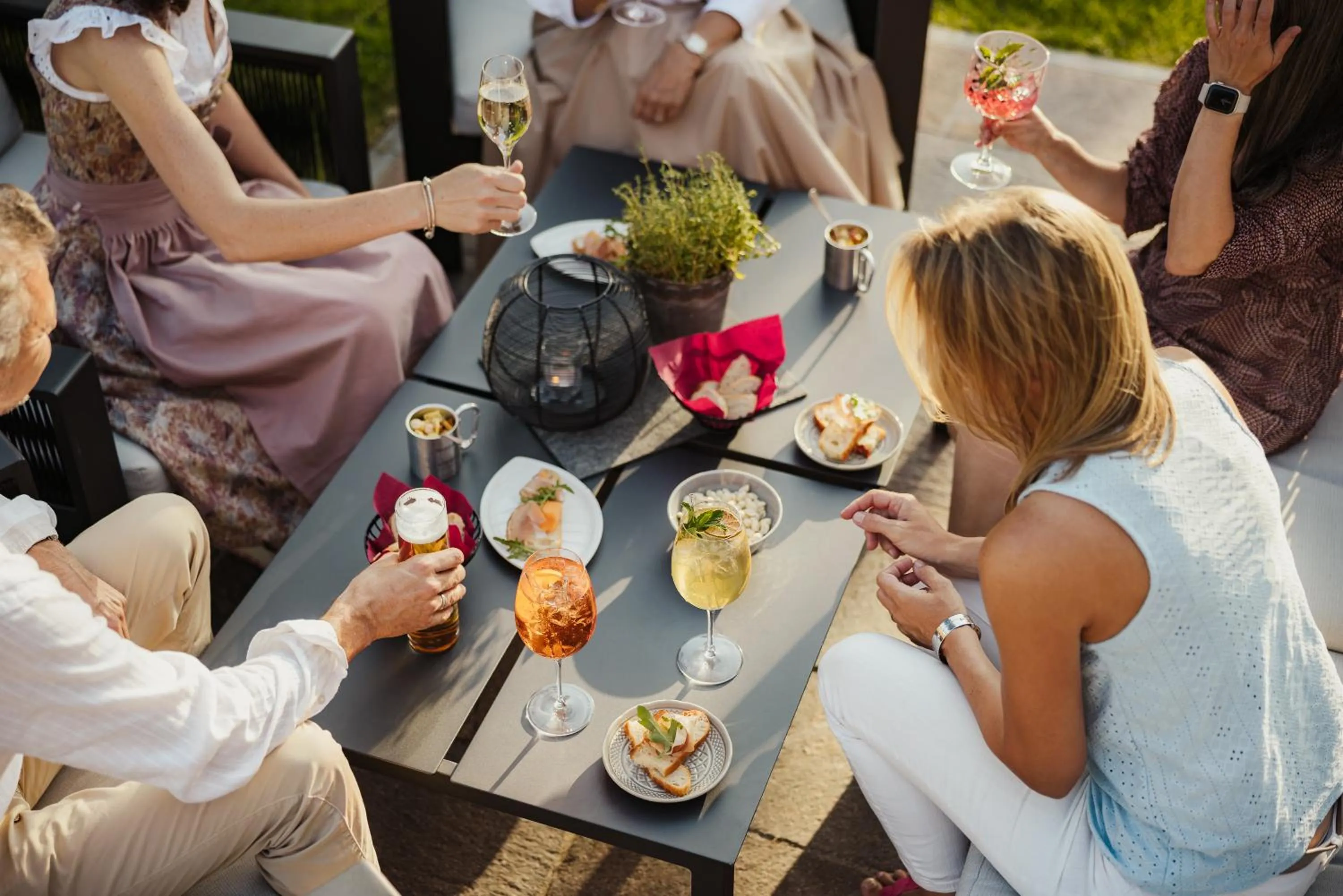 People in Hotel Spielmann