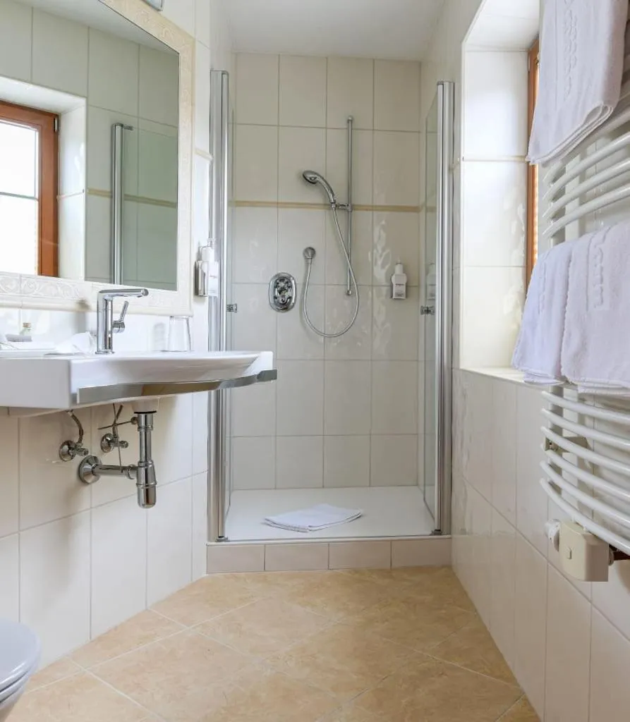 Shower in Hotel Spielmann