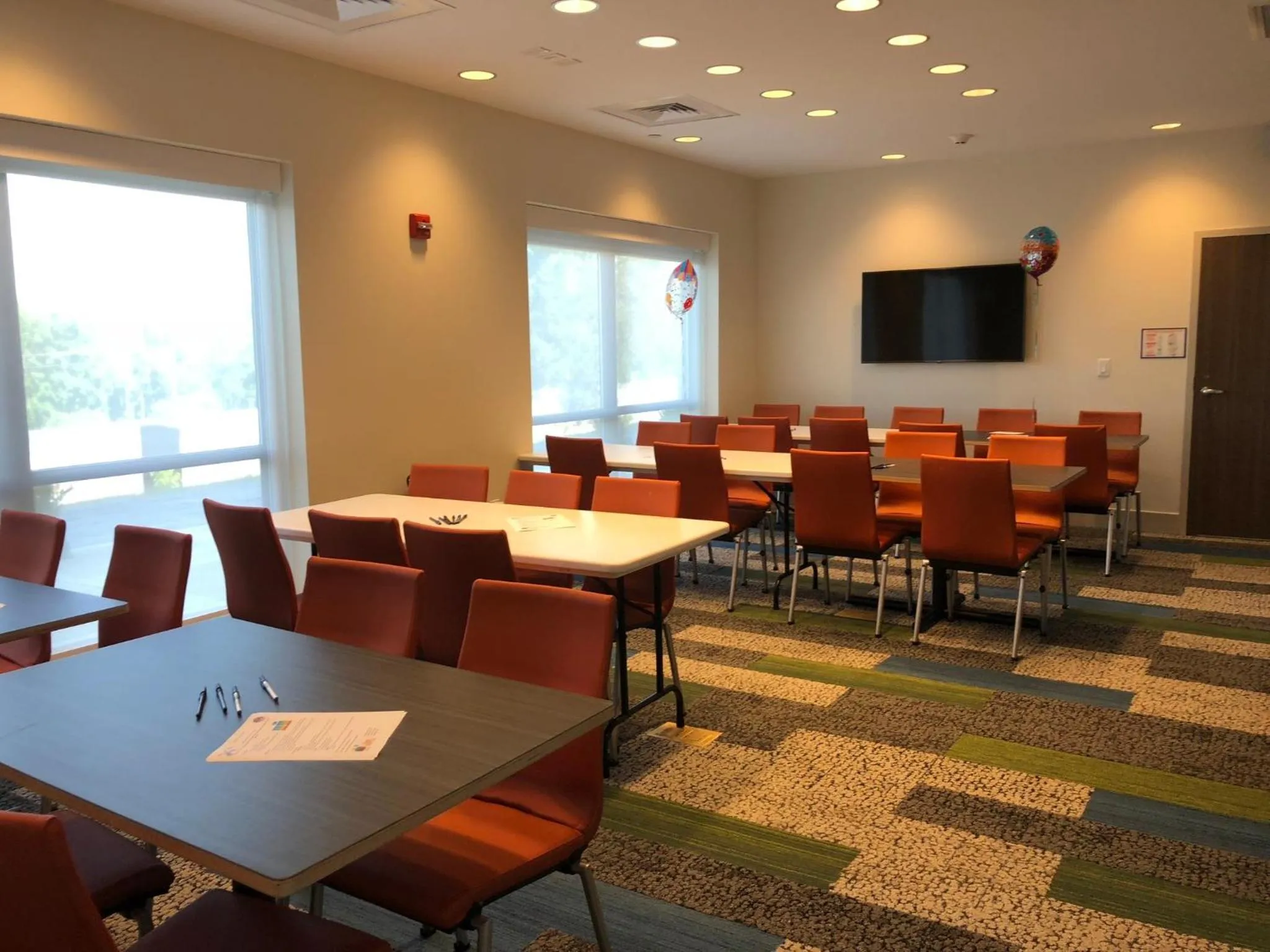 Meeting/conference room in Holiday Inn Express & Suites - Elizabethtown North by IHG
