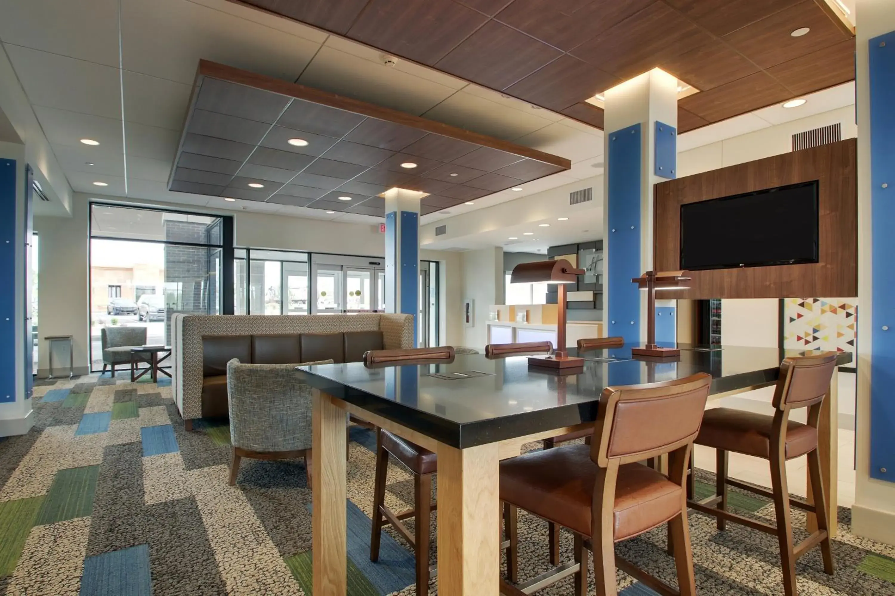 Property building in Holiday Inn Express & Suites - Elizabethtown North by IHG Property building in Holiday Inn Express & Suites - Elizabethtown North by IHG