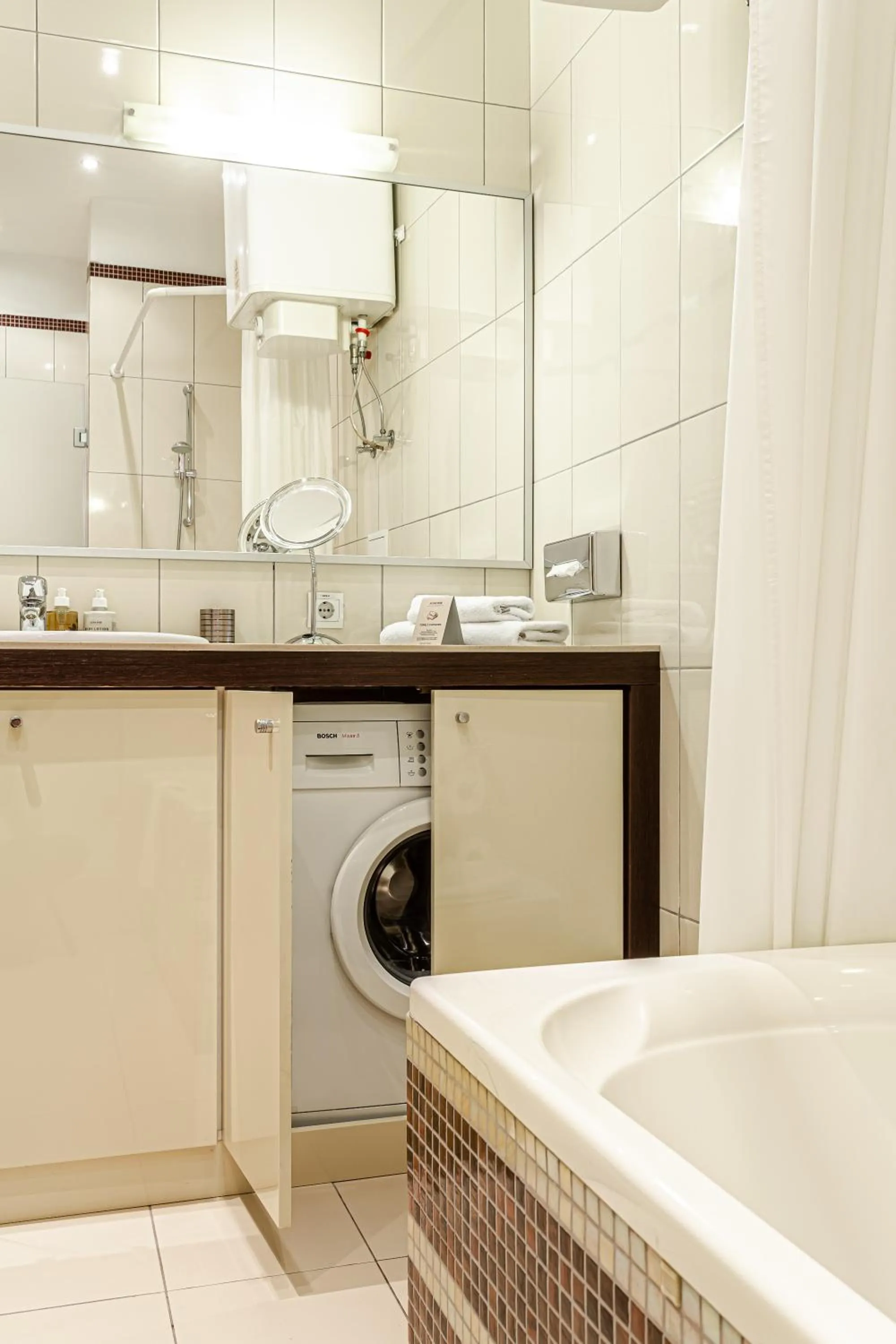 Bathroom in Senator Victory Square