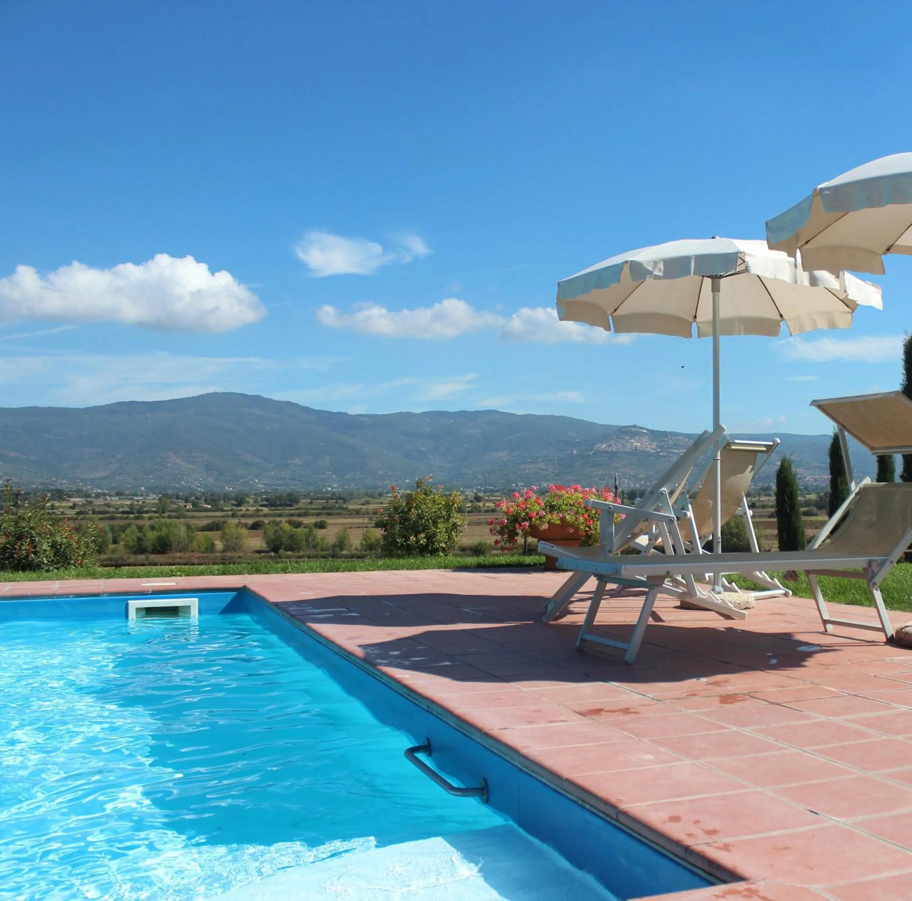 Swimming pool in Fattoria Le Giare Agriturismo