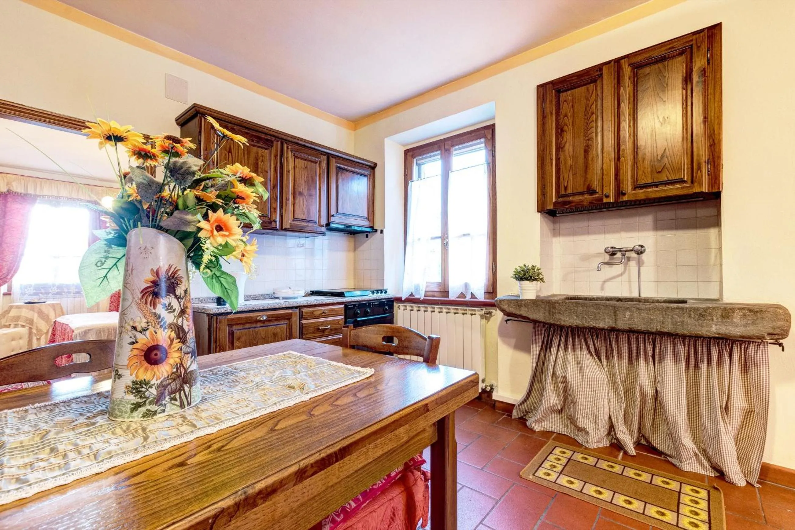 Communal kitchen in Fattoria Le Giare Agriturismo